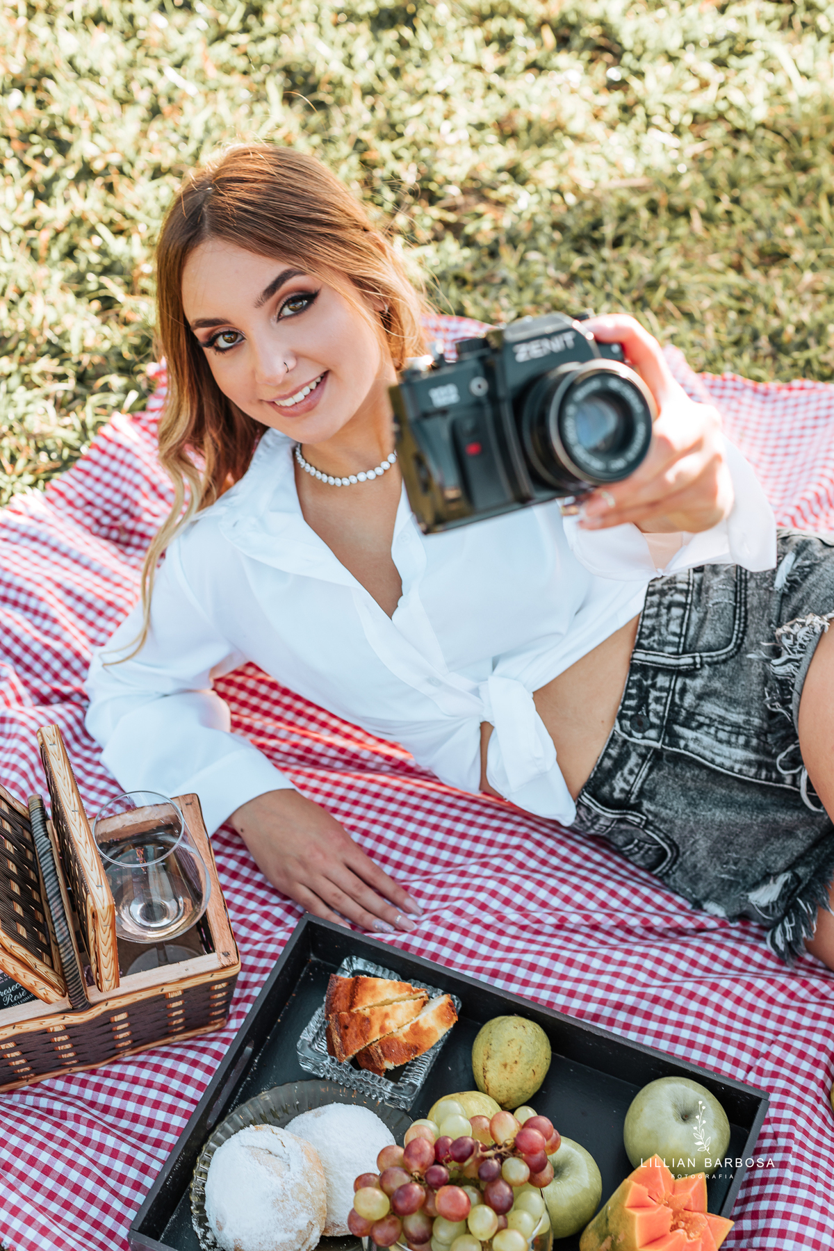 Ensaio-de-quinze-anos-na-cidade-de-Lauro-muller-santa-catarina-vestido-vermelho-conjunto-rosa-por-do-sol-fotografa-de-lauro-muller-fotografa-lillian-barbosa