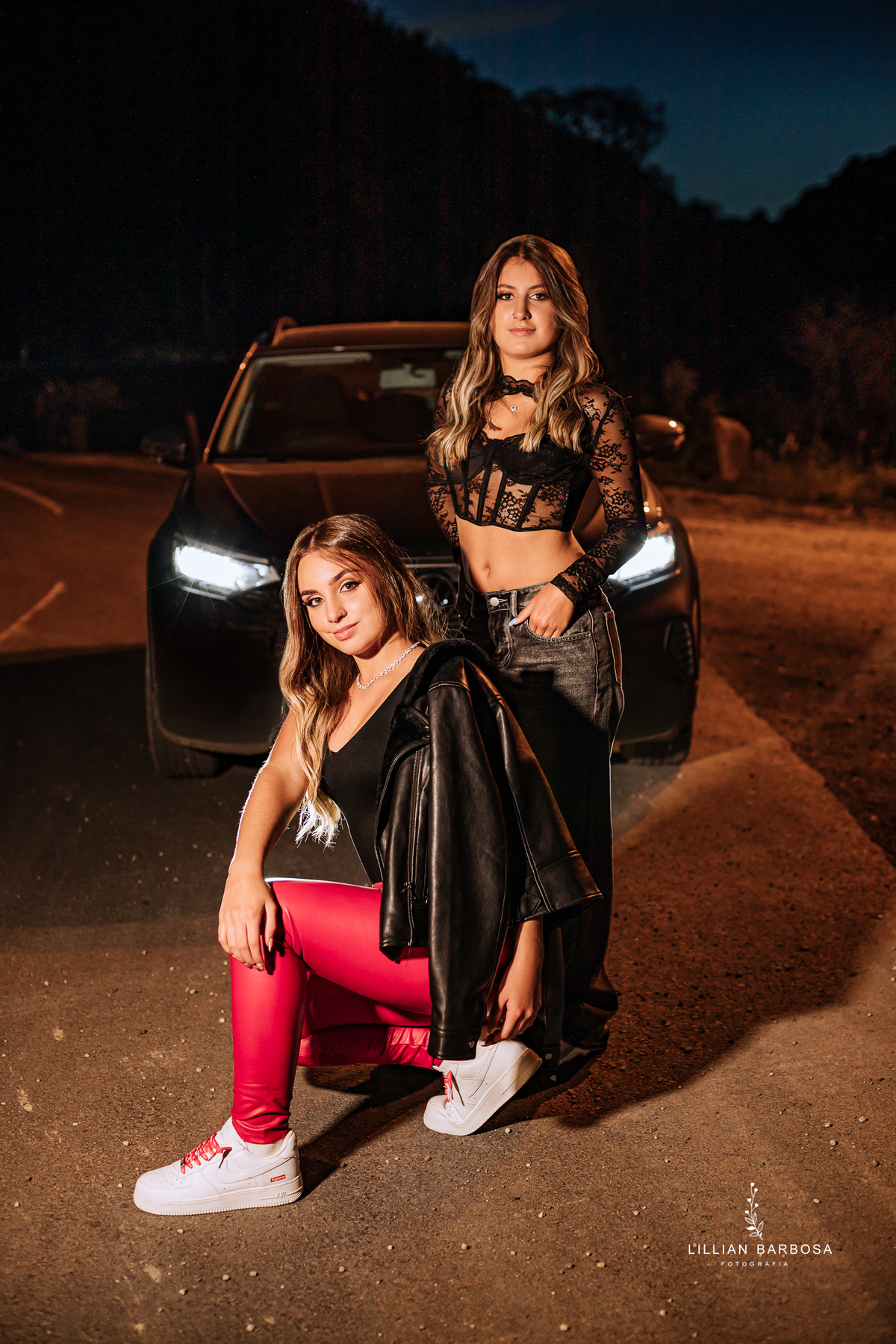 Ensaio-de-quinze-anos-na-cidade-de-Lauro-muller-santa-catarina-vestido-vermelho-conjunto-rosa-por-do-sol-fotografa-de-lauro-muller-fotografa-lillian-barbosa