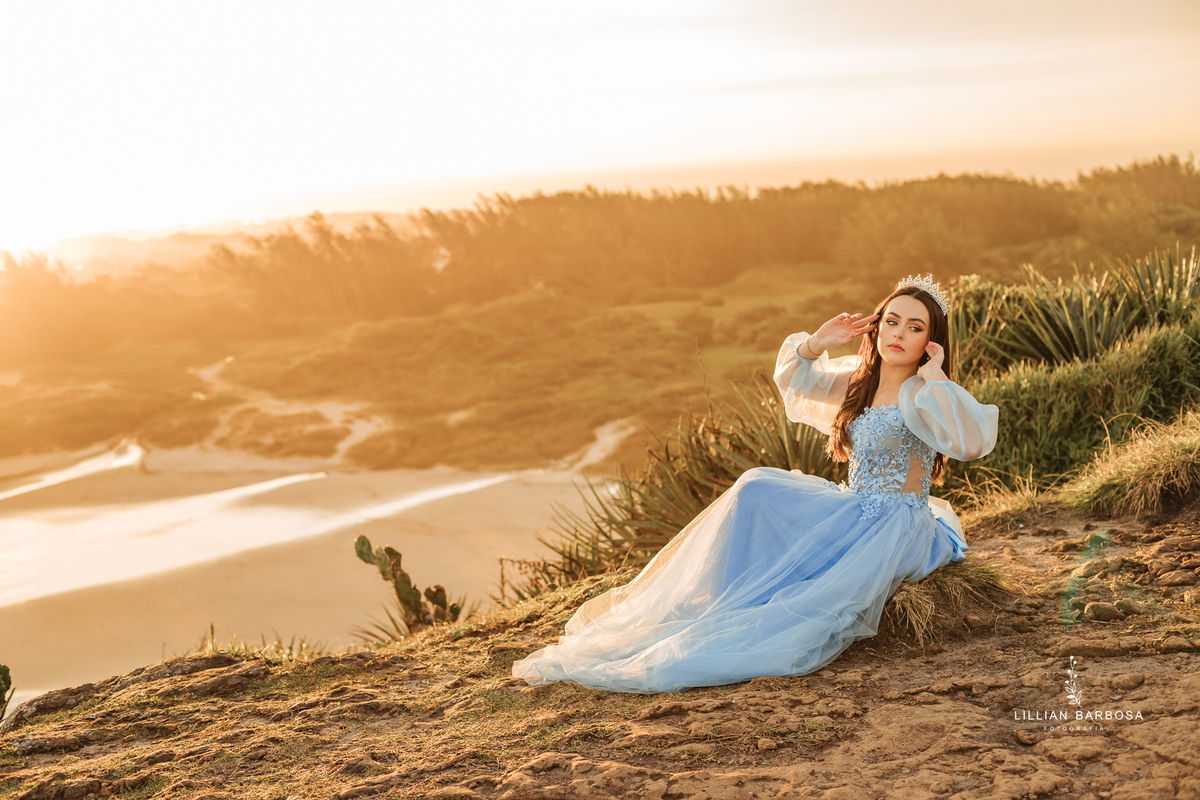 ensaio-de-quinze-anos-em-Torres-vestidos-de-princesa-vestido-azul-fotografa-de-torres-fotografa-de-lauro-muller-