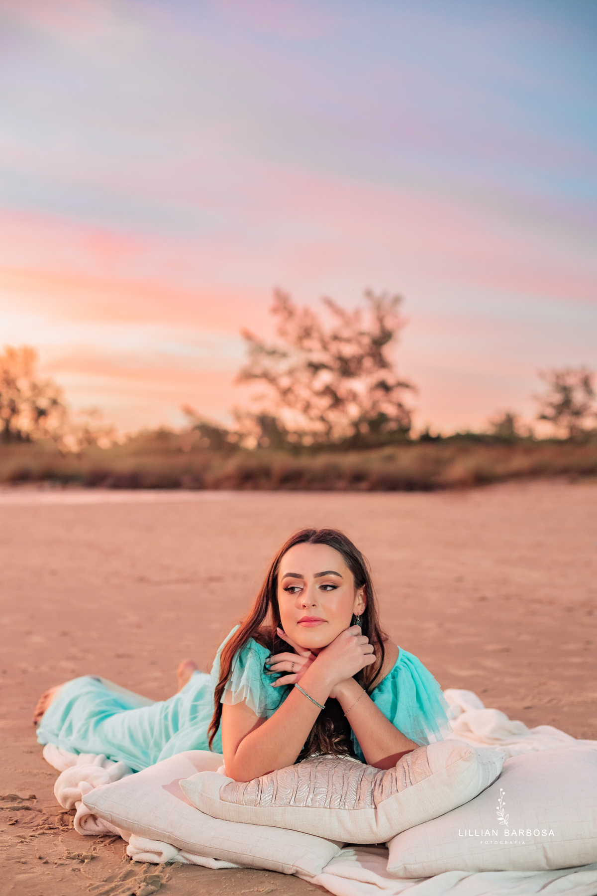 ensaio-de-quinze-anos-em-Torres-vestidos-de-princesa-vestido-azul-fotografa-de-torres-fotografa-de-lauro-muller-