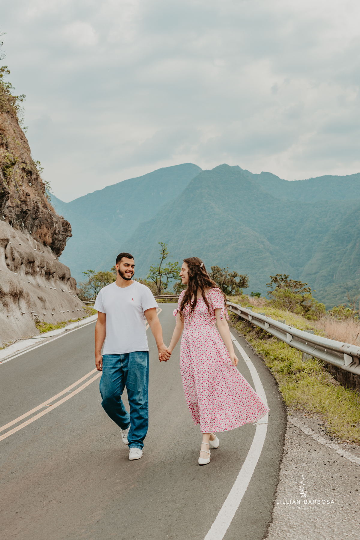 ensaio-de-casal-em-serra-do-rio-rastro-fotografa-de-serra-d-rio-rastro-fotografa-de-lauro-muller-