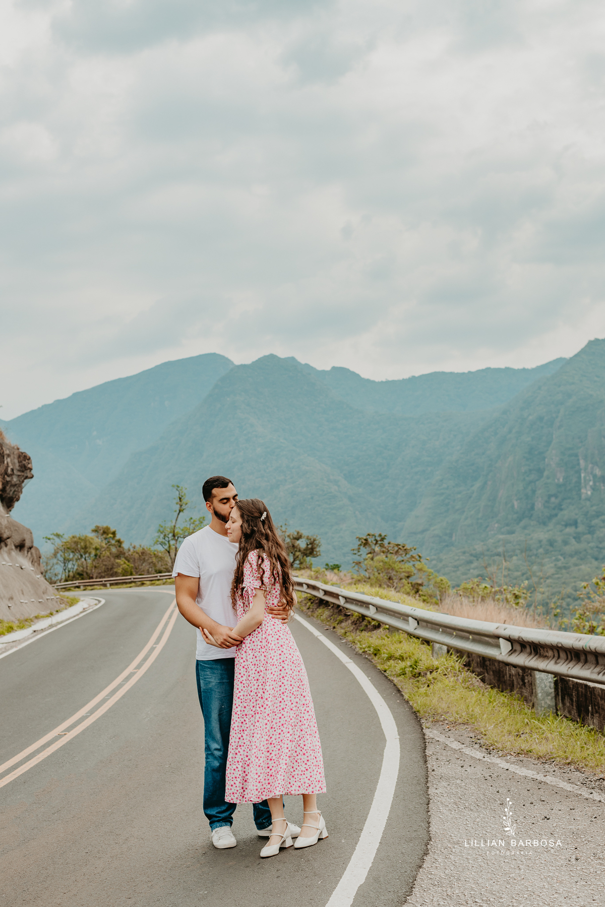 ensaio-de-casal-em-serra-do-rio-rastro-fotografa-de-serra-d-rio-rastro-fotografa-de-lauro-muller-