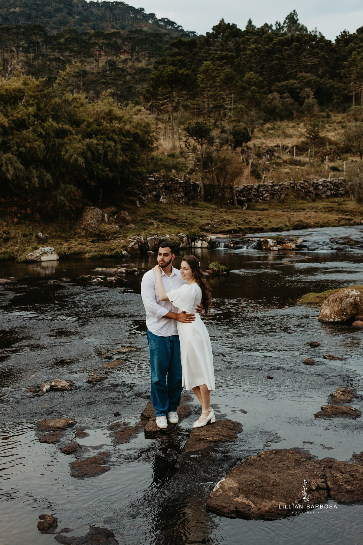 ensaio-de-casal-em-serra-do-rio-rastro-fotografa-de-serra-d-rio-rastro-fotografa-de-lauro-muller-