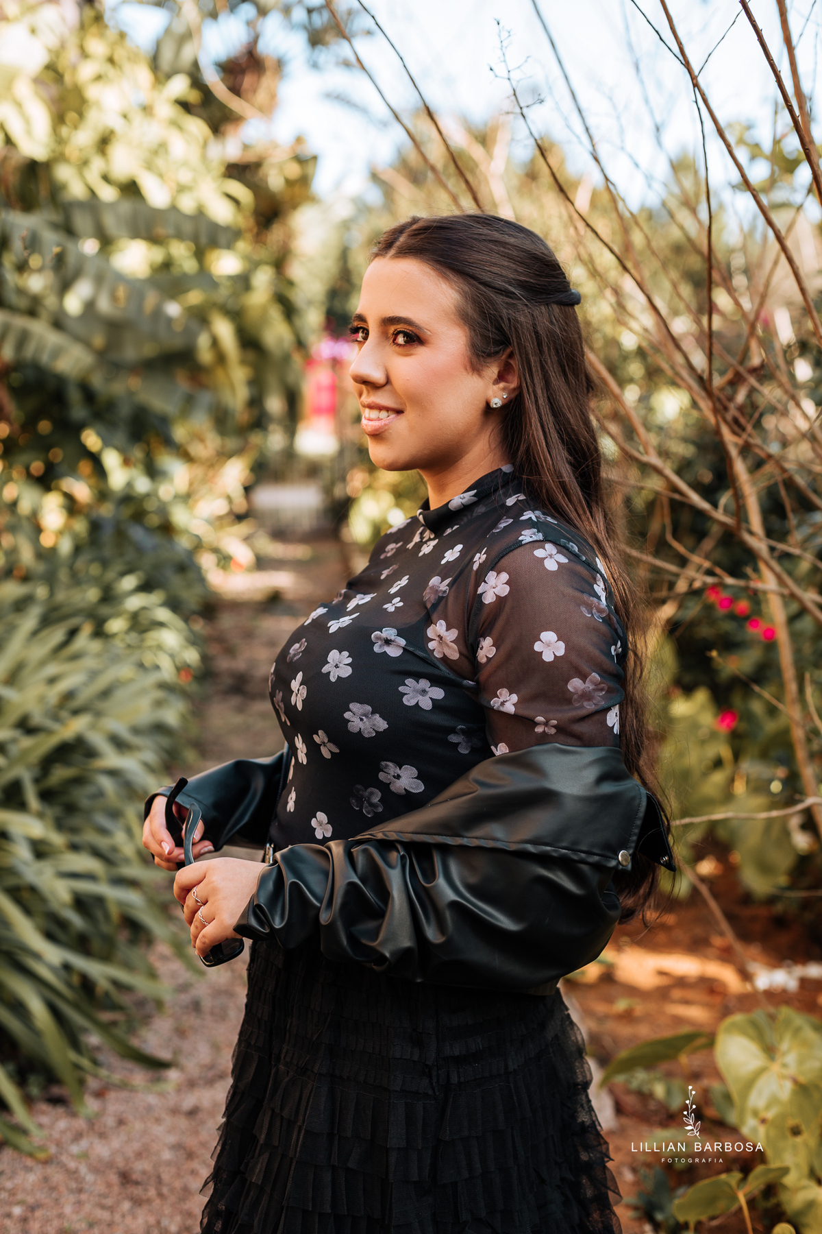 ensaio-de-quinze-anos-no-castelo-beldevere-ensaio-em-treze-de-maio-santa-catarina-lillian-barbosa-fotografia--de-treze-de-maio-fotografa-de-lauro-muller-