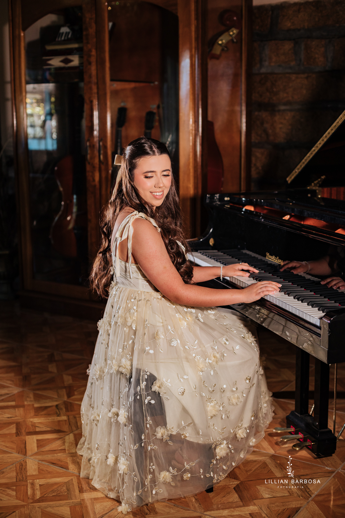 ensaio-de-quinze-anos-no-castelo-beldevere-ensaio-em-treze-de-maio-santa-catarina-lillian-barbosa-fotografia--de-treze-de-maio-fotografa-de-lauro-muller-