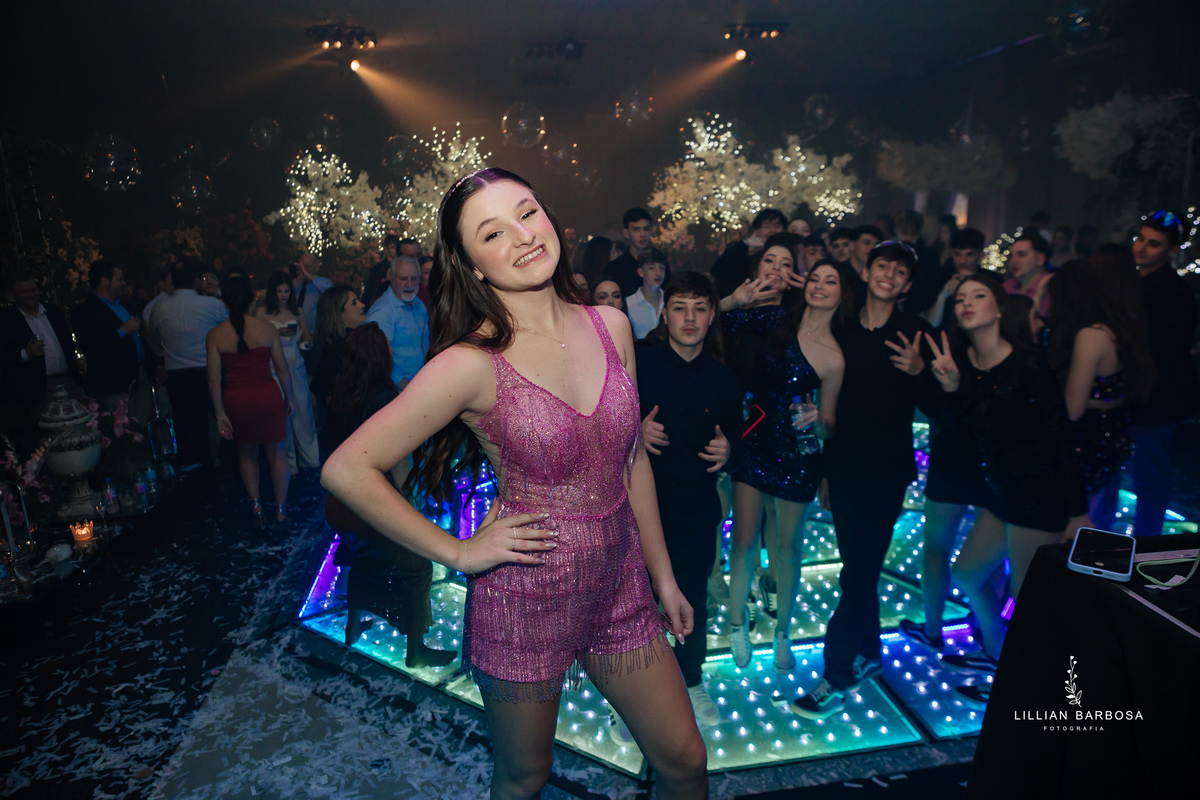 festa-de-quinze-anos-no-turno-festa-em-turvo-santa-catarina-lillian-barbosa-fotografia--de-turvo-fotografa-de-lauro-muller-