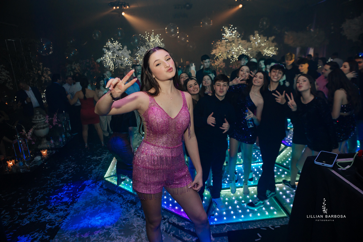 festa-de-quinze-anos-no-turno-festa-em-turvo-santa-catarina-lillian-barbosa-fotografia--de-turvo-fotografa-de-lauro-muller-