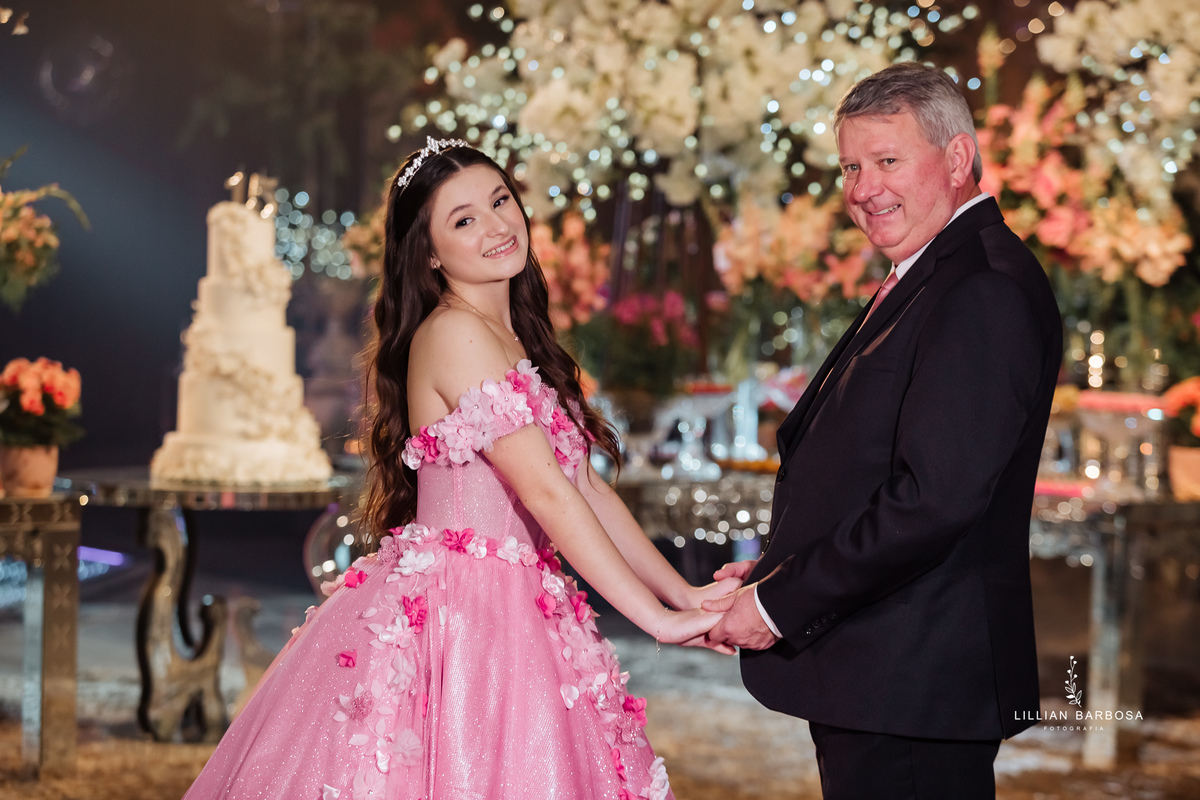 festa-de-quinze-anos-no-turno-festa-em-turvo-santa-catarina-lillian-barbosa-fotografia--de-turvo-fotografa-de-lauro-muller-