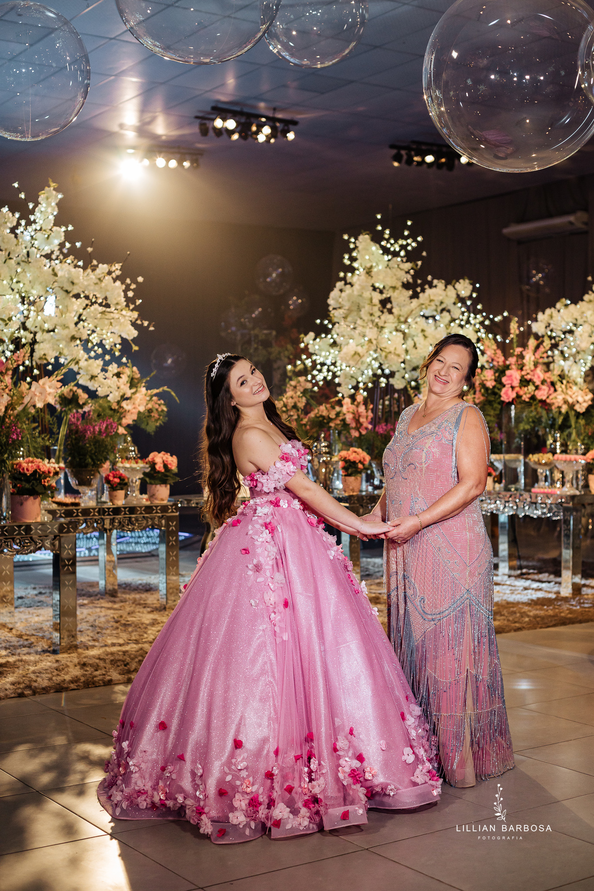 festa-de-quinze-anos-no-turno-festa-em-turvo-santa-catarina-lillian-barbosa-fotografia--de-turvo-fotografa-de-lauro-muller-