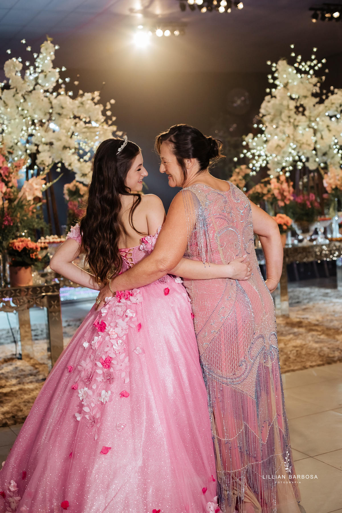 festa-de-quinze-anos-no-turno-festa-em-turvo-santa-catarina-lillian-barbosa-fotografia--de-turvo-fotografa-de-lauro-muller-