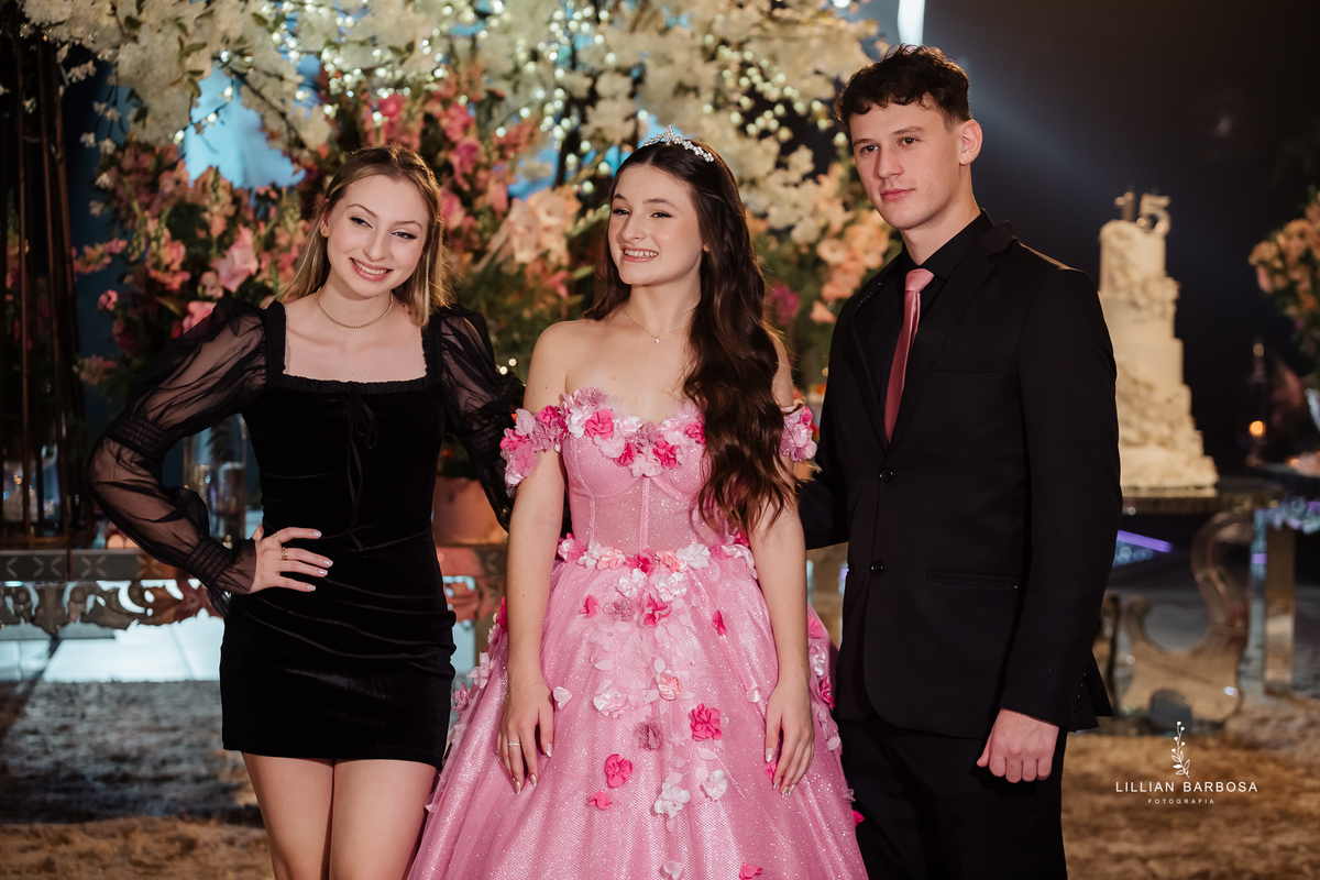 festa-de-quinze-anos-no-turno-festa-em-turvo-santa-catarina-lillian-barbosa-fotografia--de-turvo-fotografa-de-lauro-muller-