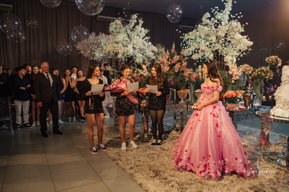 festa-de-quinze-anos-no-turno-festa-em-turvo-santa-catarina-lillian-barbosa-fotografia--de-turvo-fotografa-de-lauro-muller-