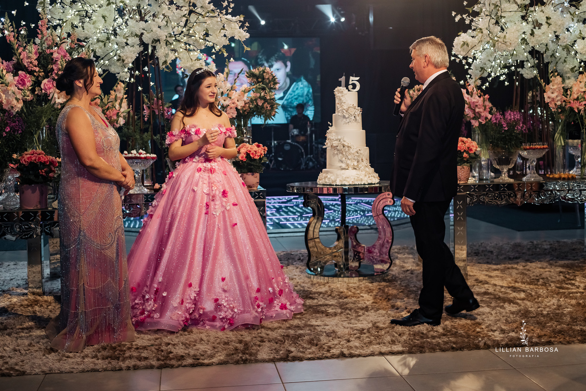 festa-de-quinze-anos-no-turno-festa-em-turvo-santa-catarina-lillian-barbosa-fotografia--de-turvo-fotografa-de-lauro-muller-