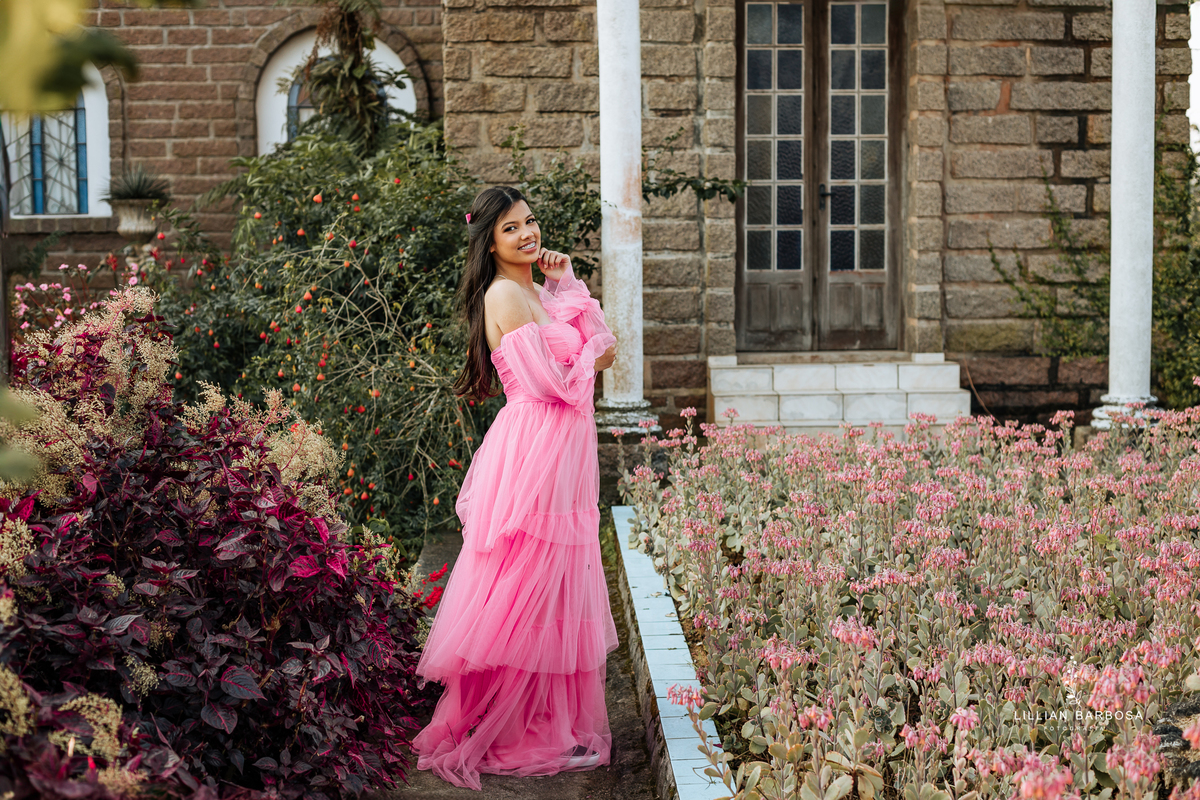 ensaio-de-quinze-anos-no-castelo-beldevere-ensaio-em-treze-de-maio-santa-catarina-lillian-barbosa-fotografia--de-treze-de-maio-fotografa-de-lauro-muller-