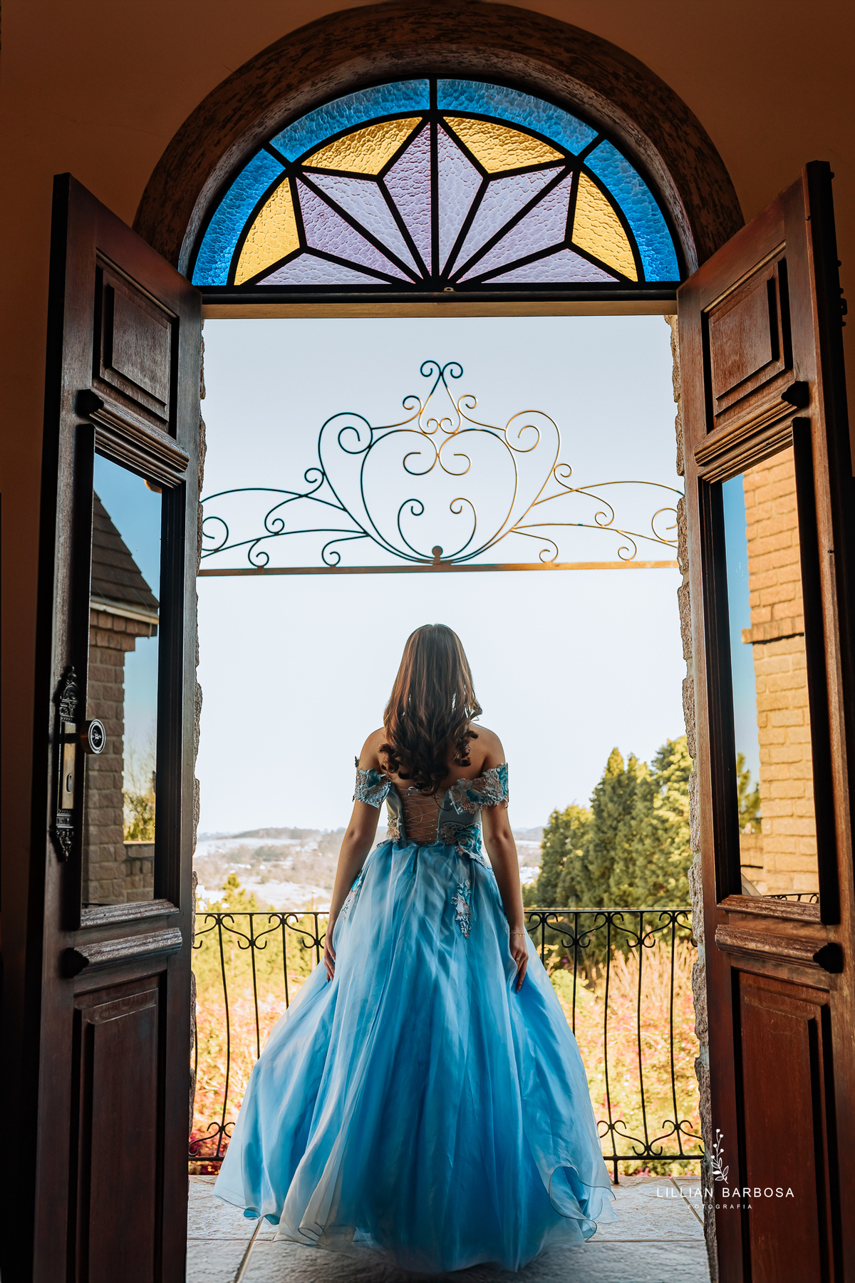 ensaio-de-quinze-anos-no-castelo-beldevere-ensaio-em-treze-de-maio-santa-catarina-lillian-barbosa-fotografia--de-treze-de-maio-fotografa-de-lauro-muller- 