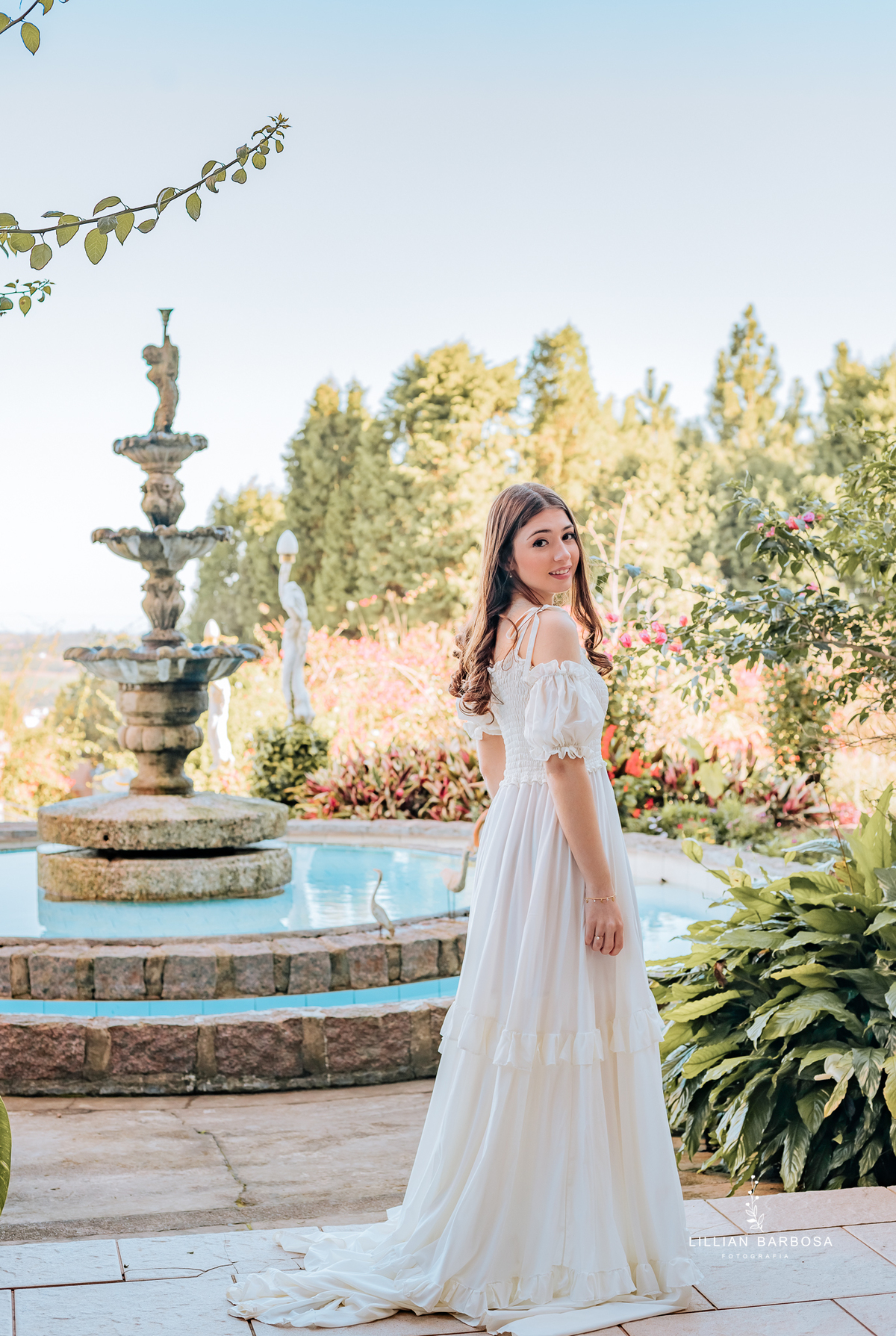 ensaio-de-quinze-anos-no-castelo-beldevere-ensaio-em-treze-de-maio-santa-catarina-lillian-barbosa-fotografia--de-treze-de-maio-fotografa-de-lauro-muller- 