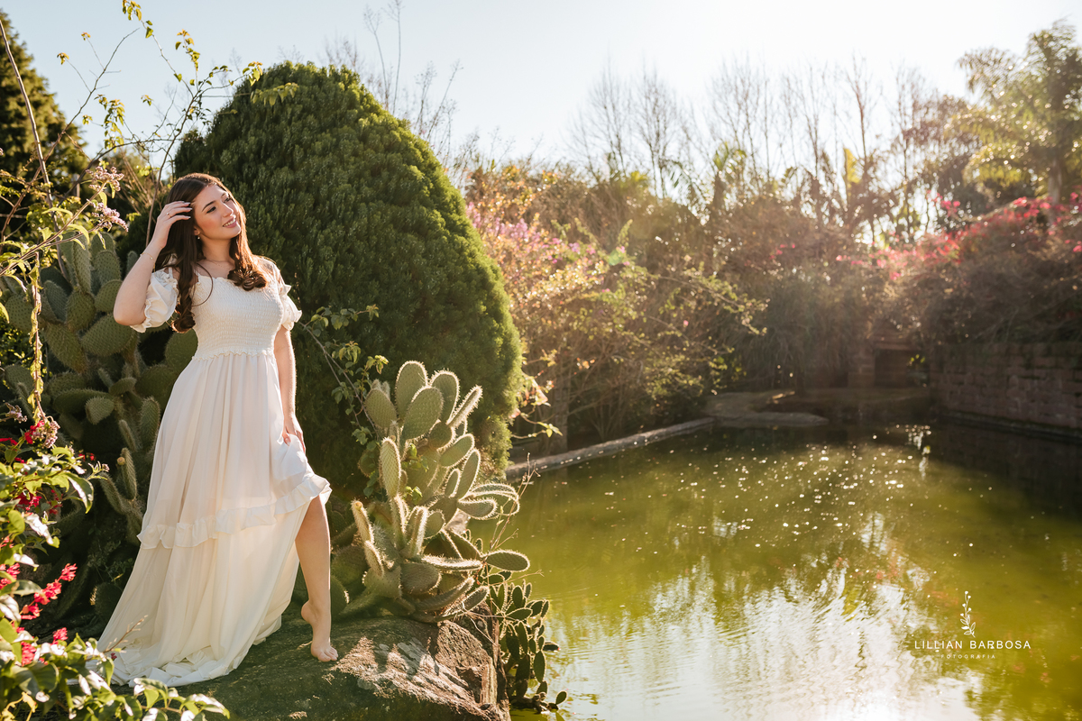 ensaio-de-quinze-anos-no-castelo-beldevere-ensaio-em-treze-de-maio-santa-catarina-lillian-barbosa-fotografia--de-treze-de-maio-fotografa-de-lauro-muller- 