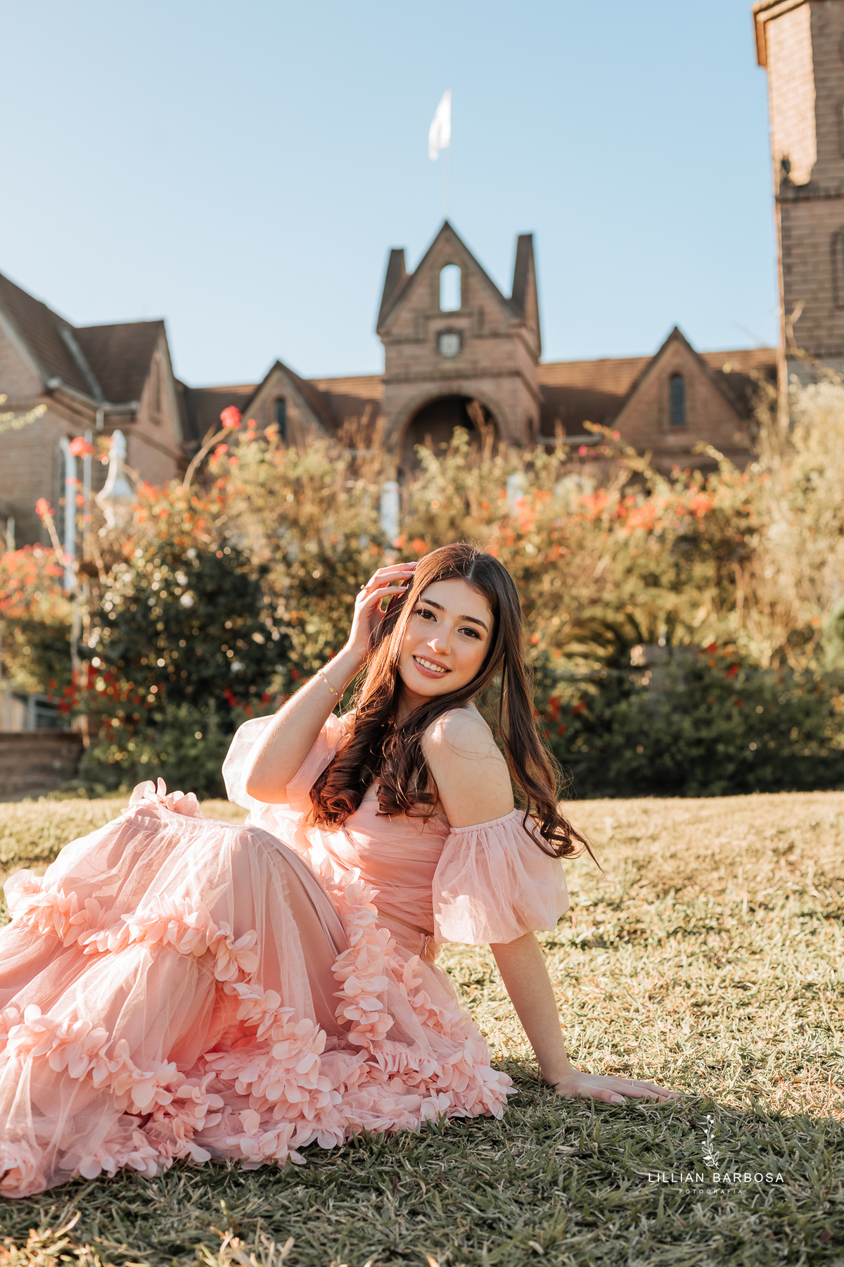 ensaio-de-quinze-anos-no-castelo-beldevere-ensaio-em-treze-de-maio-santa-catarina-lillian-barbosa-fotografia--de-treze-de-maio-fotografa-de-lauro-muller- 