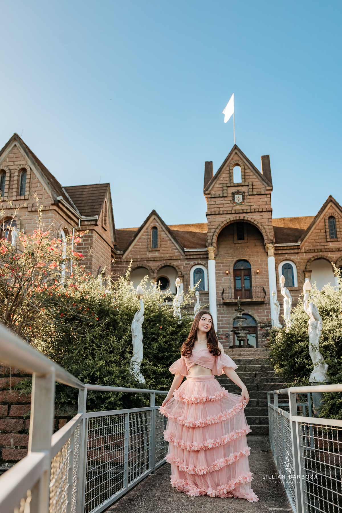 ensaio-de-quinze-anos-no-castelo-beldevere-ensaio-em-treze-de-maio-santa-catarina-lillian-barbosa-fotografia--de-treze-de-maio-fotografa-de-lauro-muller- 