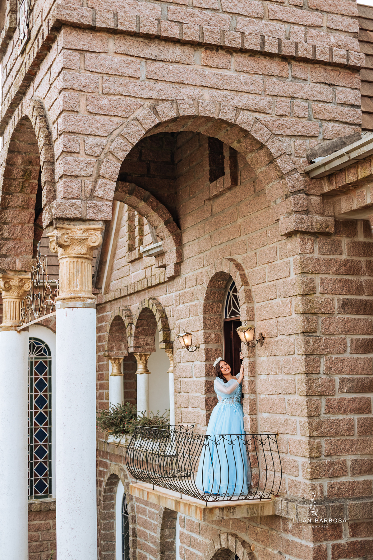 ensaio-de-quinze-anos-no-castelo-beldevere-ensaio-em-treze-de-maio-santa-catarina-lillian-barbosa-fotografia--de-treze-de-maio-fotografa-de-lauro-muller-