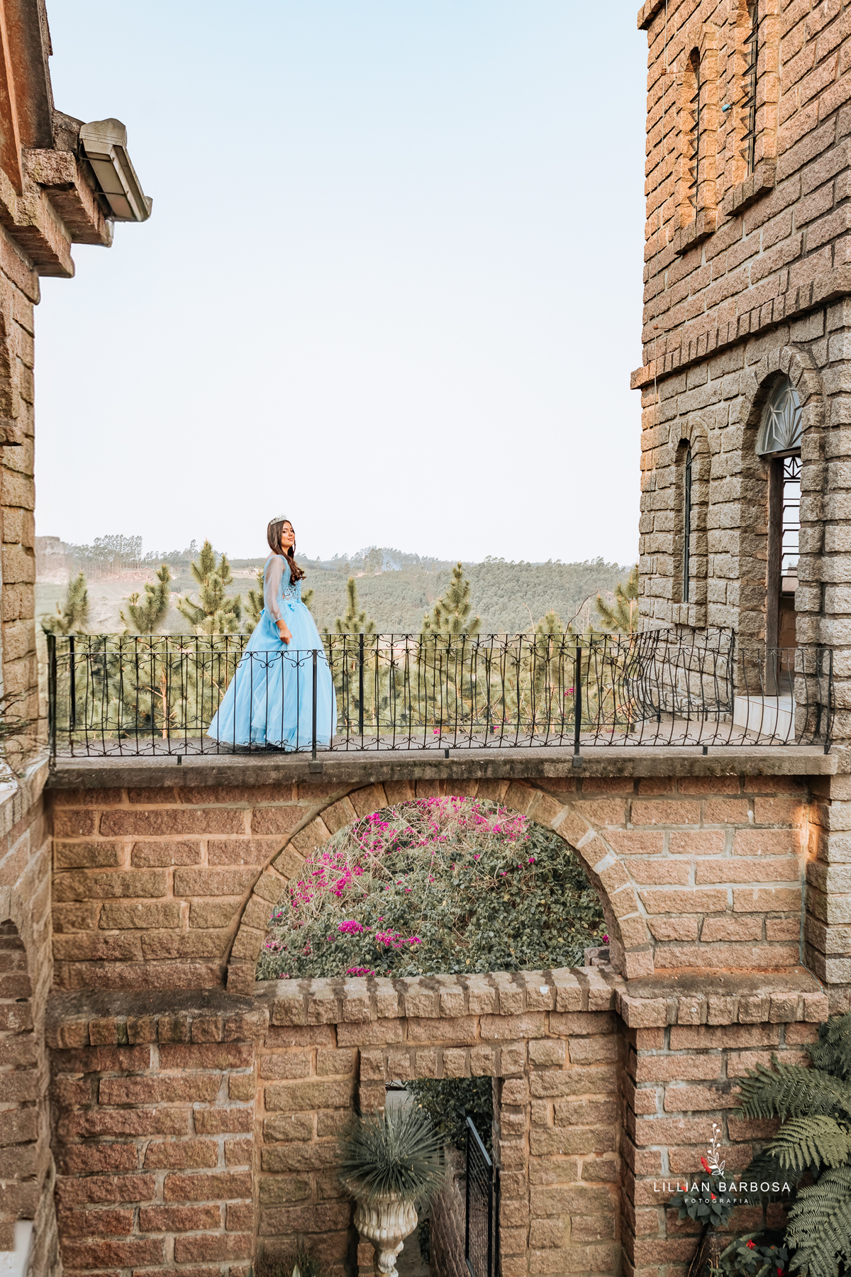 ensaio-de-quinze-anos-no-castelo-beldevere-ensaio-em-treze-de-maio-santa-catarina-lillian-barbosa-fotografia--de-treze-de-maio-fotografa-de-lauro-muller-