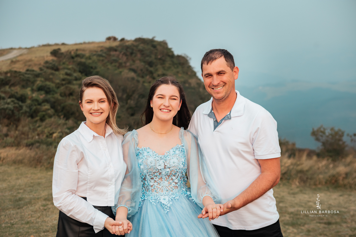 ensaio-de-quinze-anos-no-serra-do-corvo-branco-santa-catarina-lillian-barbosa-fotografia--de-serra-do-rio-do-rastro-fotografa-de-lauro-muller