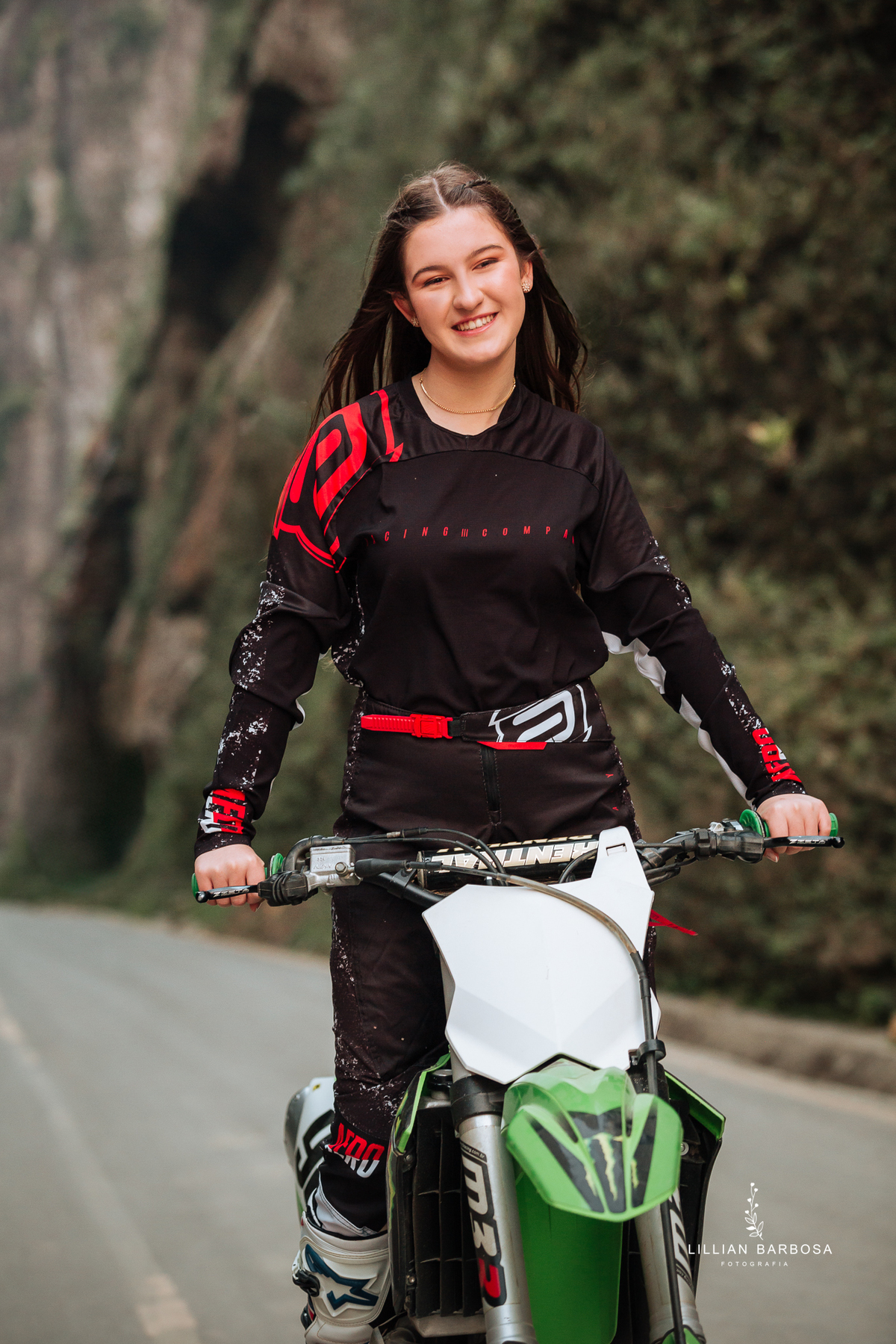 ensaio-de-quinze-anos-no-serra-do-corvo-branco-santa-catarina-lillian-barbosa-fotografia--de-serra-do-rio-do-rastro-fotografa-de-lauro-muller