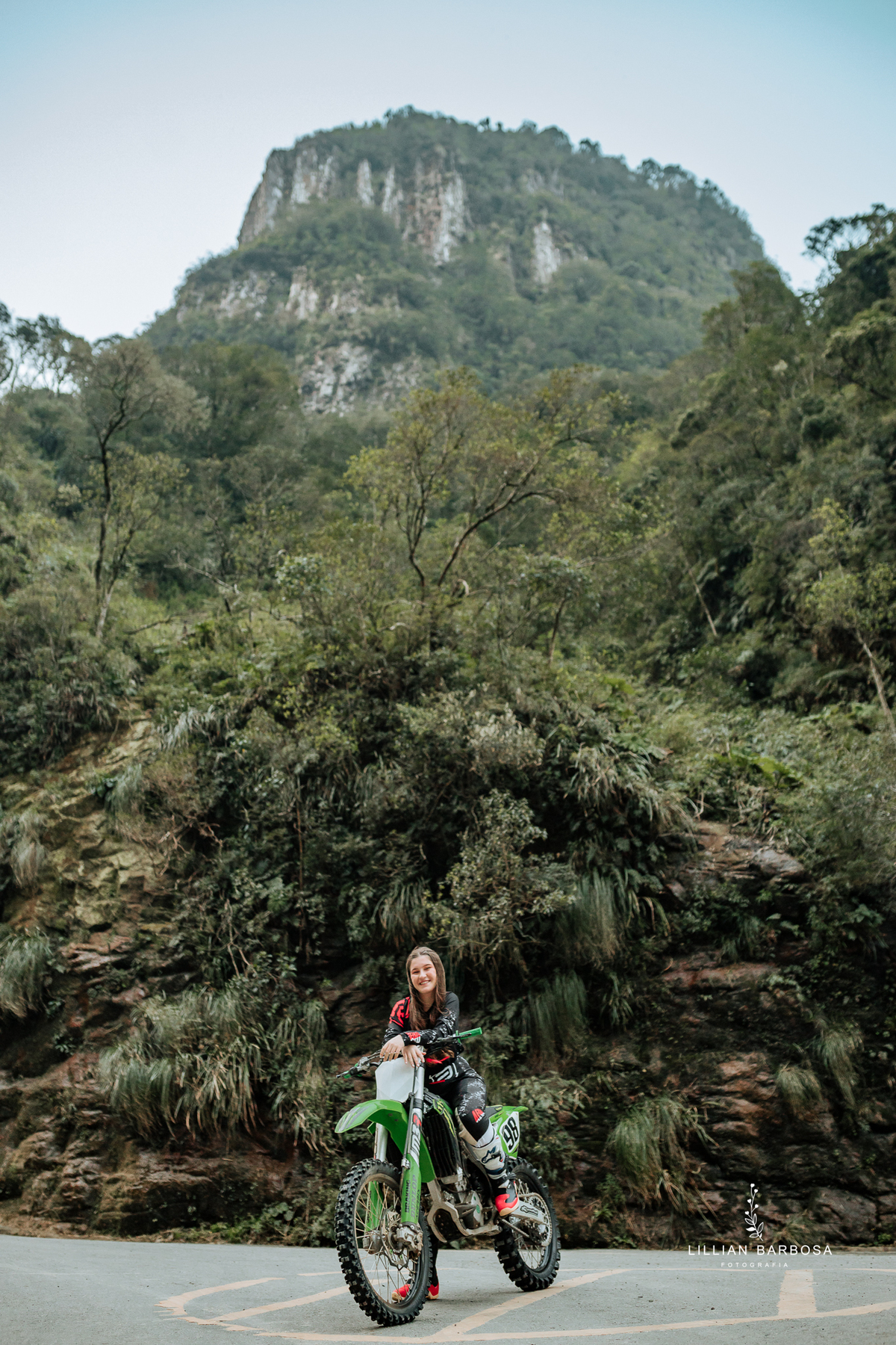 ensaio-de-quinze-anos-no-serra-do-corvo-branco-santa-catarina-lillian-barbosa-fotografia--de-serra-do-rio-do-rastro-fotografa-de-lauro-muller