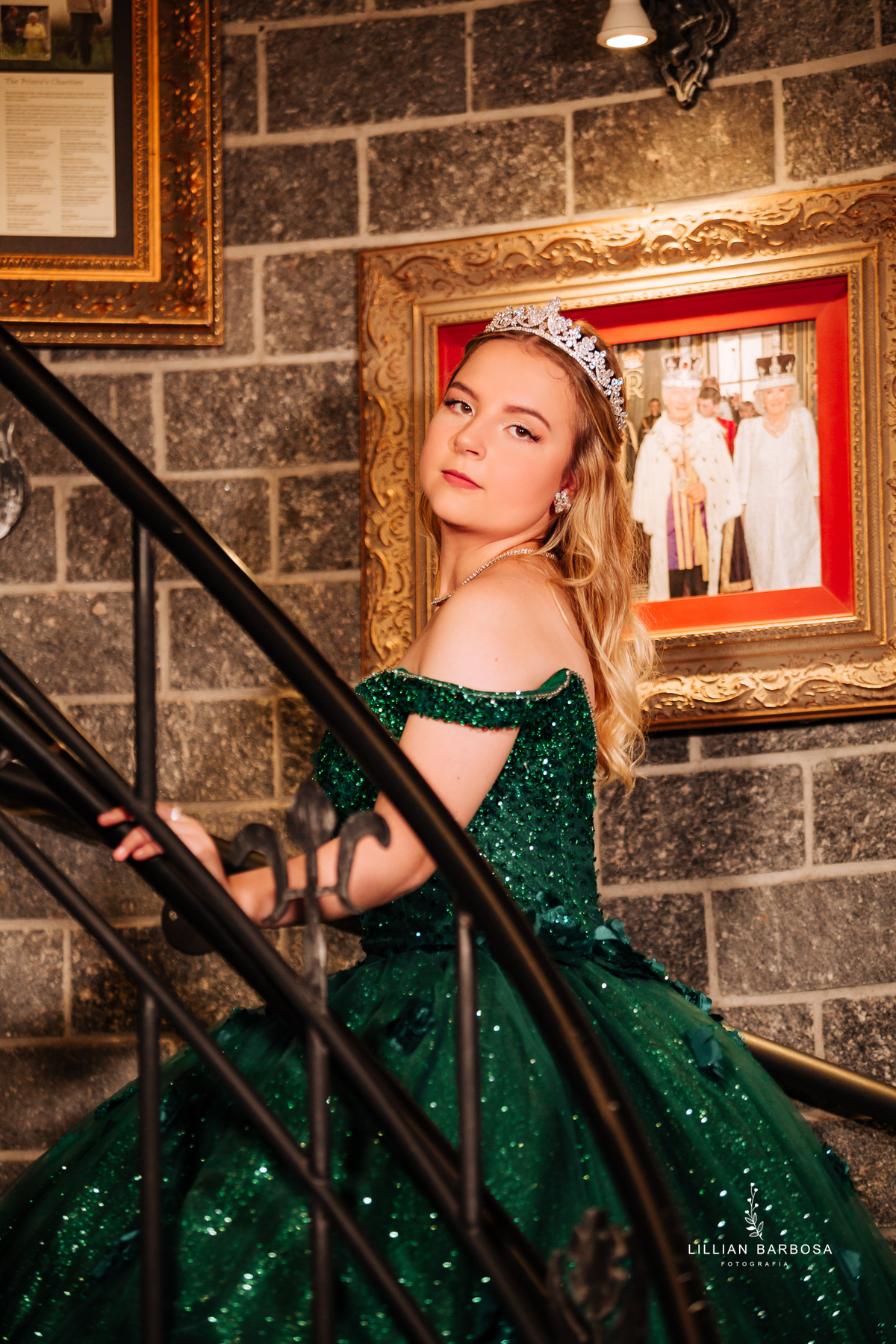 ensaio-de-quinze-anos-no-castelo-britanico-santa-catarina-lillian-barbosa-fotografia--de-serra-do-rio-do-rastro-fotografa-de-lauro-muller-