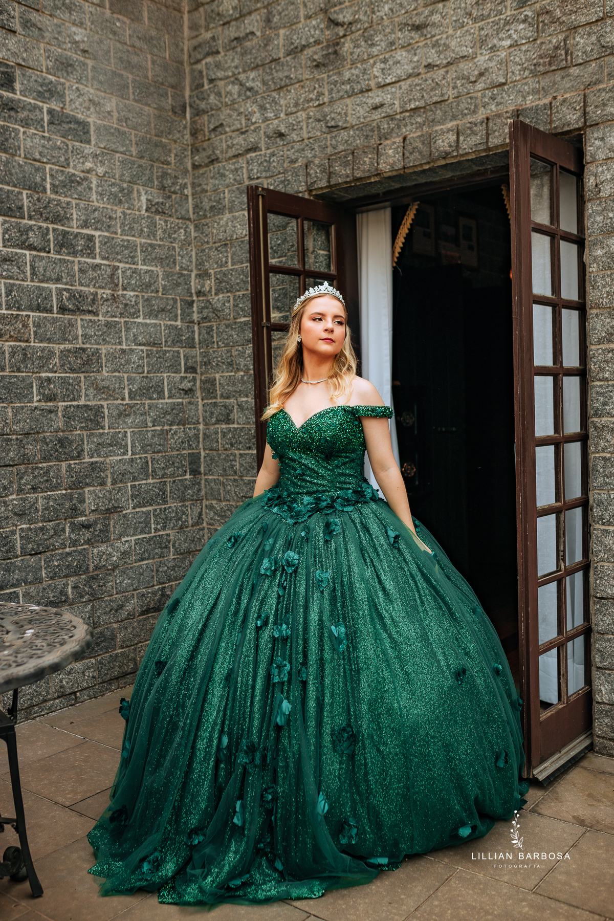 ensaio-de-quinze-anos-no-castelo-britanico-santa-catarina-lillian-barbosa-fotografia--de-serra-do-rio-do-rastro-fotografa-de-lauro-muller-