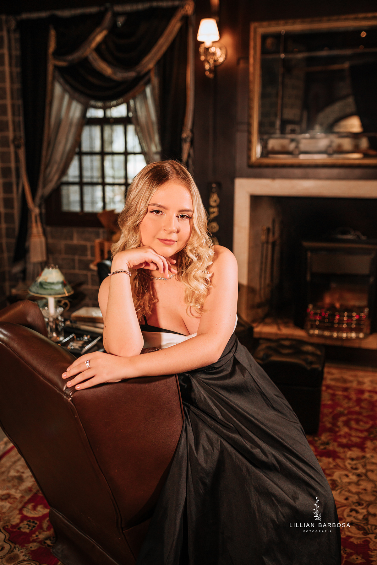 ensaio-de-quinze-anos-no-castelo-britanico-santa-catarina-lillian-barbosa-fotografia--de-serra-do-rio-do-rastro-fotografa-de-lauro-muller-