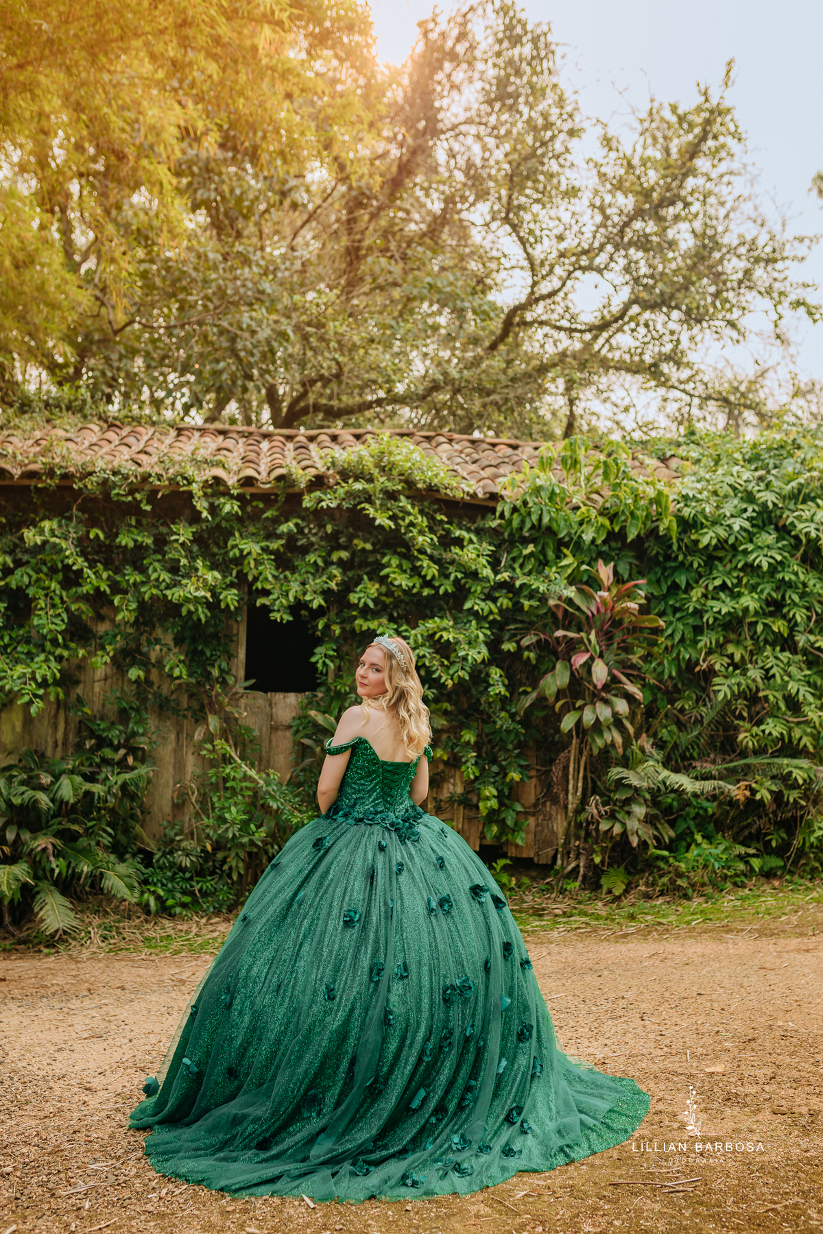 ensaio-de-quinze-anos-no-castelo-britanico-santa-catarina-lillian-barbosa-fotografia--de-serra-do-rio-do-rastro-fotografa-de-lauro-muller-