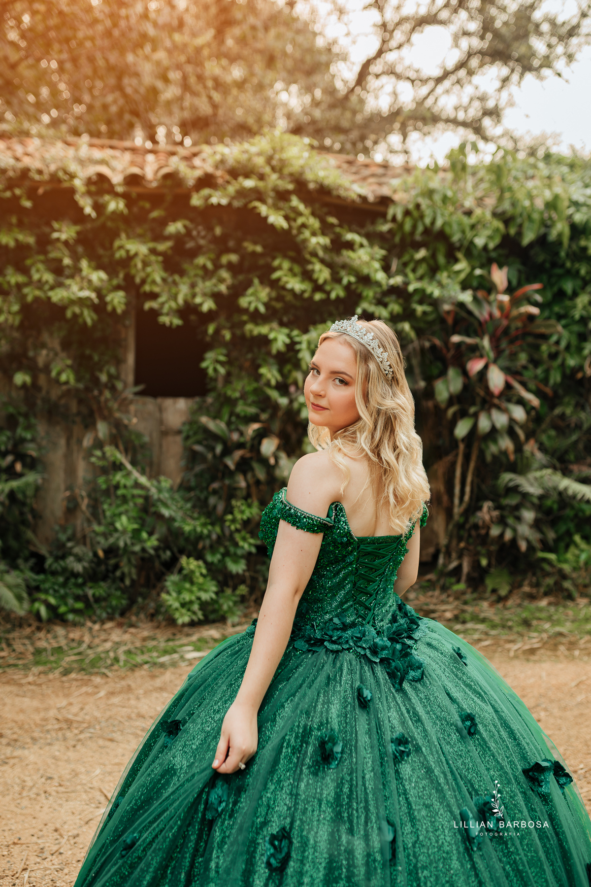 ensaio-de-quinze-anos-no-castelo-britanico-santa-catarina-lillian-barbosa-fotografia--de-serra-do-rio-do-rastro-fotografa-de-lauro-muller-