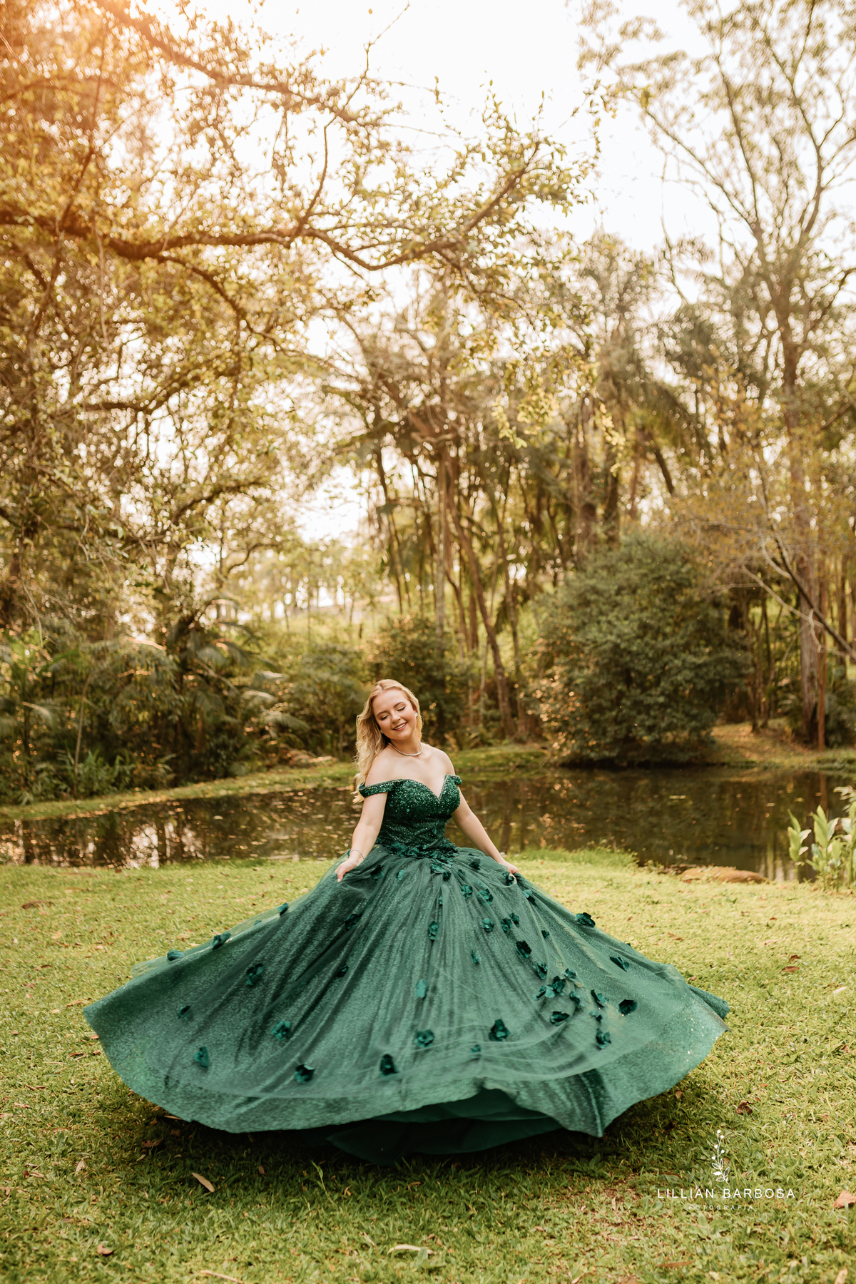 ensaio-de-quinze-anos-no-castelo-britanico-santa-catarina-lillian-barbosa-fotografia--de-serra-do-rio-do-rastro-fotografa-de-lauro-muller-