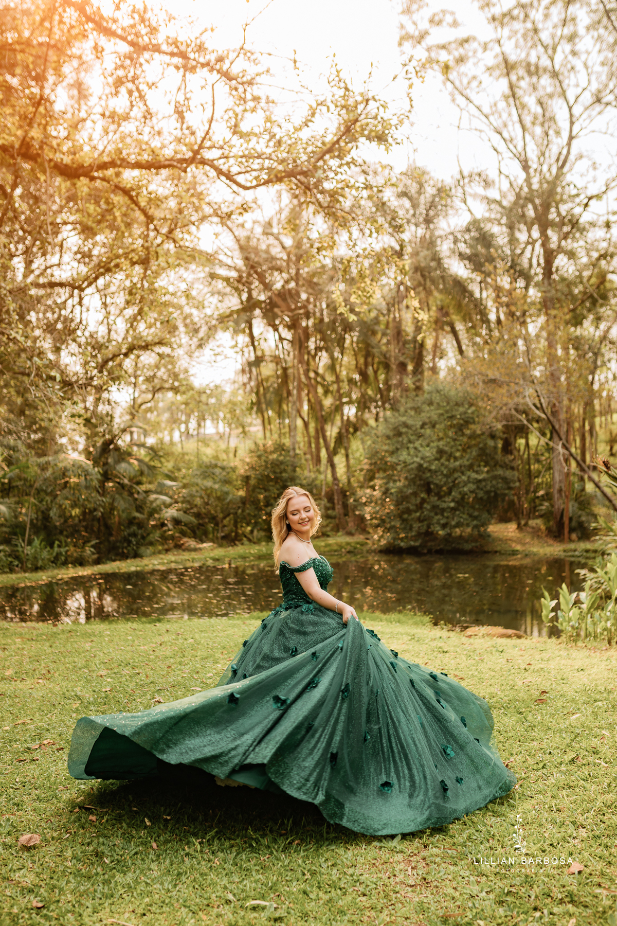 ensaio-de-quinze-anos-no-castelo-britanico-santa-catarina-lillian-barbosa-fotografia--de-serra-do-rio-do-rastro-fotografa-de-lauro-muller-