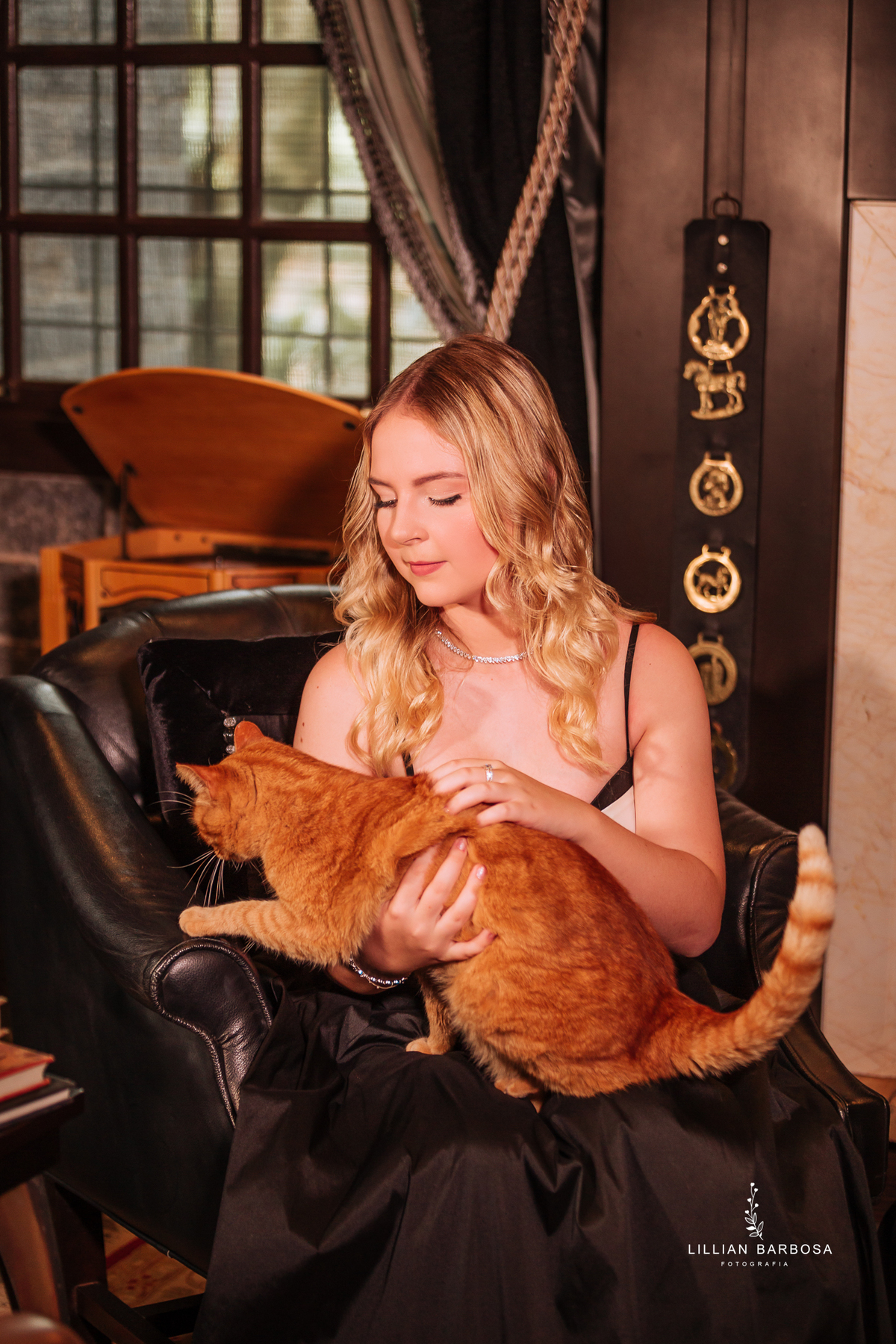 ensaio-de-quinze-anos-no-castelo-britanico-santa-catarina-lillian-barbosa-fotografia--de-serra-do-rio-do-rastro-fotografa-de-lauro-muller-