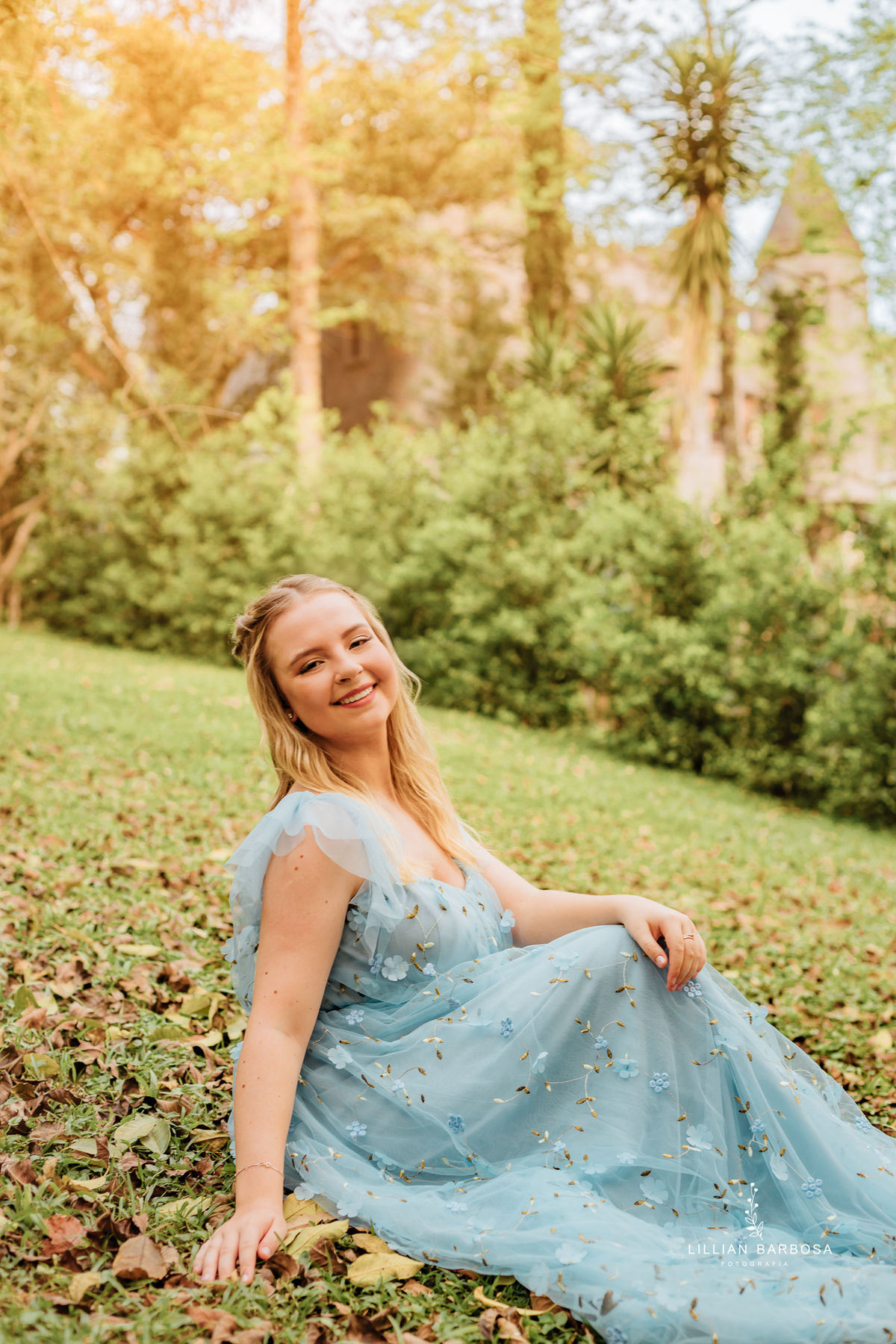 ensaio-de-quinze-anos-no-castelo-britanico-santa-catarina-lillian-barbosa-fotografia--de-serra-do-rio-do-rastro-fotografa-de-lauro-muller-