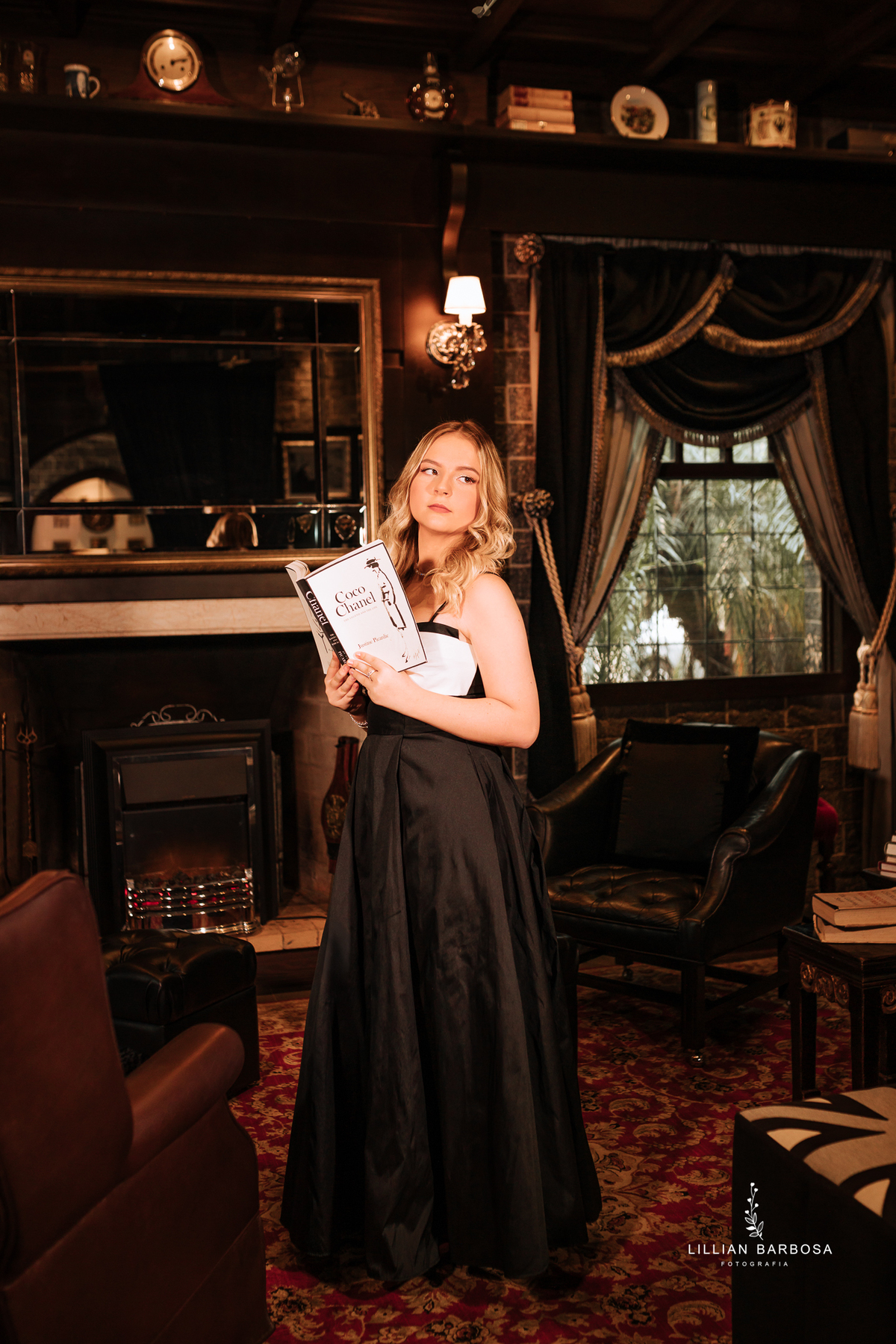 ensaio-de-quinze-anos-no-castelo-britanico-santa-catarina-lillian-barbosa-fotografia--de-serra-do-rio-do-rastro-fotografa-de-lauro-muller-