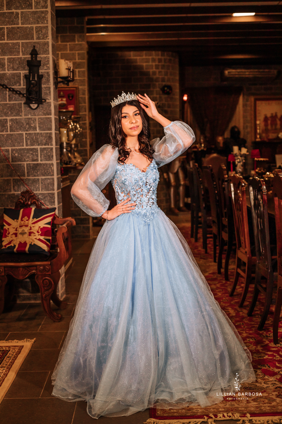 ensaio-de-quinze-anos-no-castelo-britanico-santa-catarina-lillian-barbosa-fotografia--de-serra-do-rio-do-rastro-fotografa-de-lauro-muller-