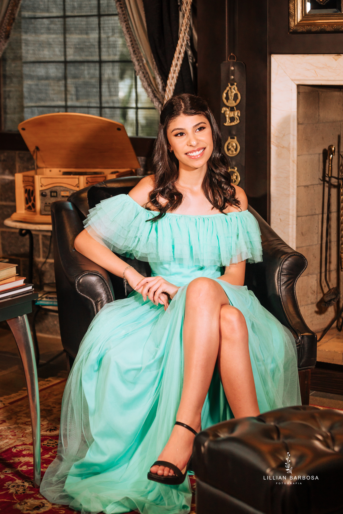 ensaio-de-quinze-anos-no-castelo-britanico-santa-catarina-lillian-barbosa-fotografia--de-serra-do-rio-do-rastro-fotografa-de-lauro-muller-