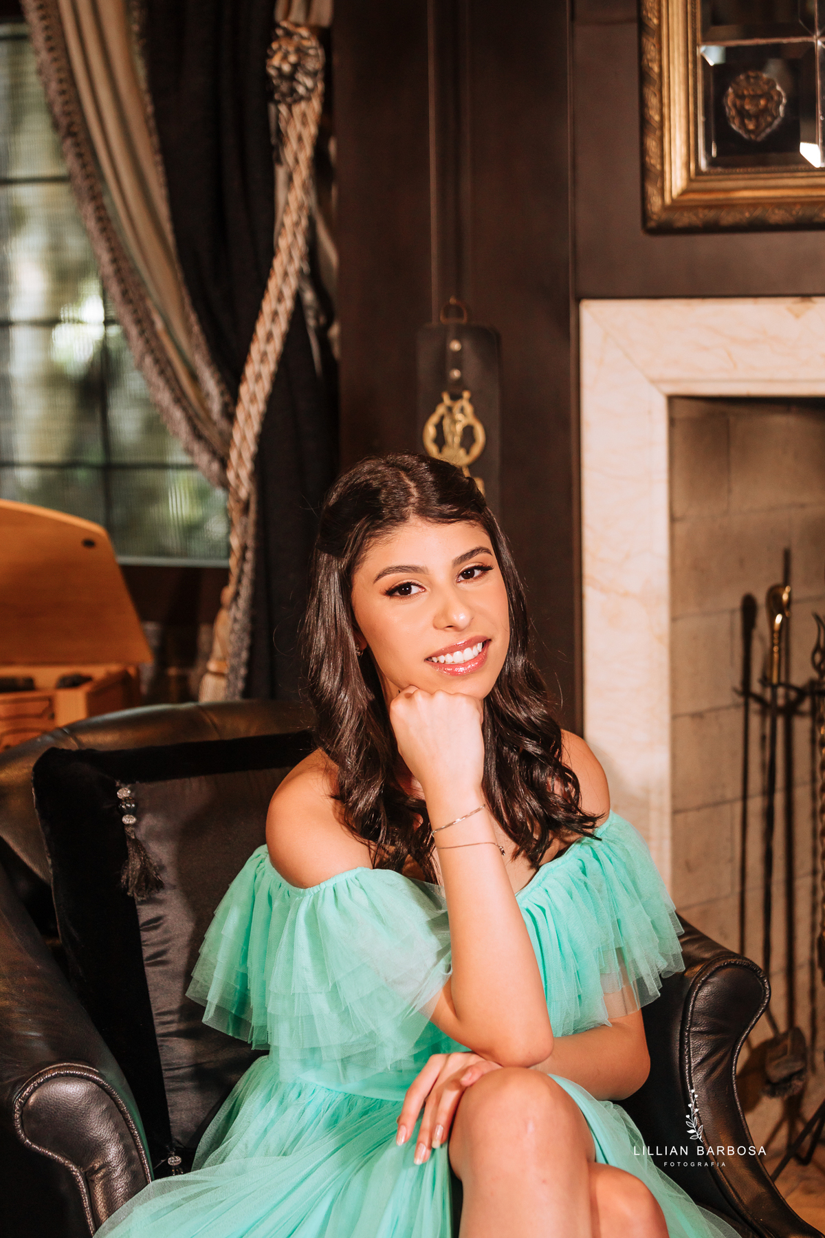 ensaio-de-quinze-anos-no-castelo-britanico-santa-catarina-lillian-barbosa-fotografia--de-serra-do-rio-do-rastro-fotografa-de-lauro-muller-