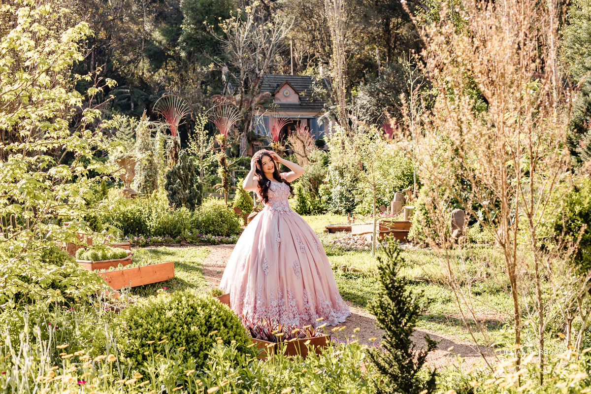 festa-de-quinze-anos-jardimp-secreto-de-urubici-santa-catarina-lillian-barbosa-fotografia--de-urubici-fotografa-de-lauro-muller-