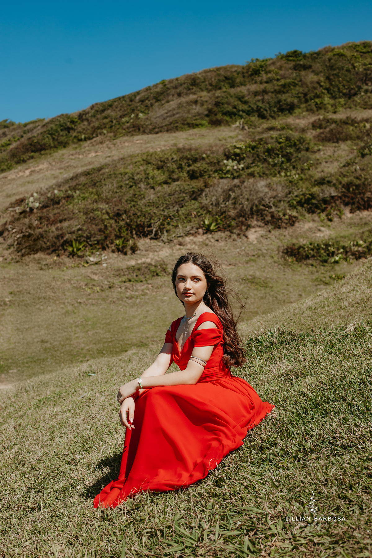 ensaio-de-quinze-anos-na-praia-santa-catarina-lillian-barbosa-fotografia-de-praia-do-rosa-fotografa-de-lauro-muller-