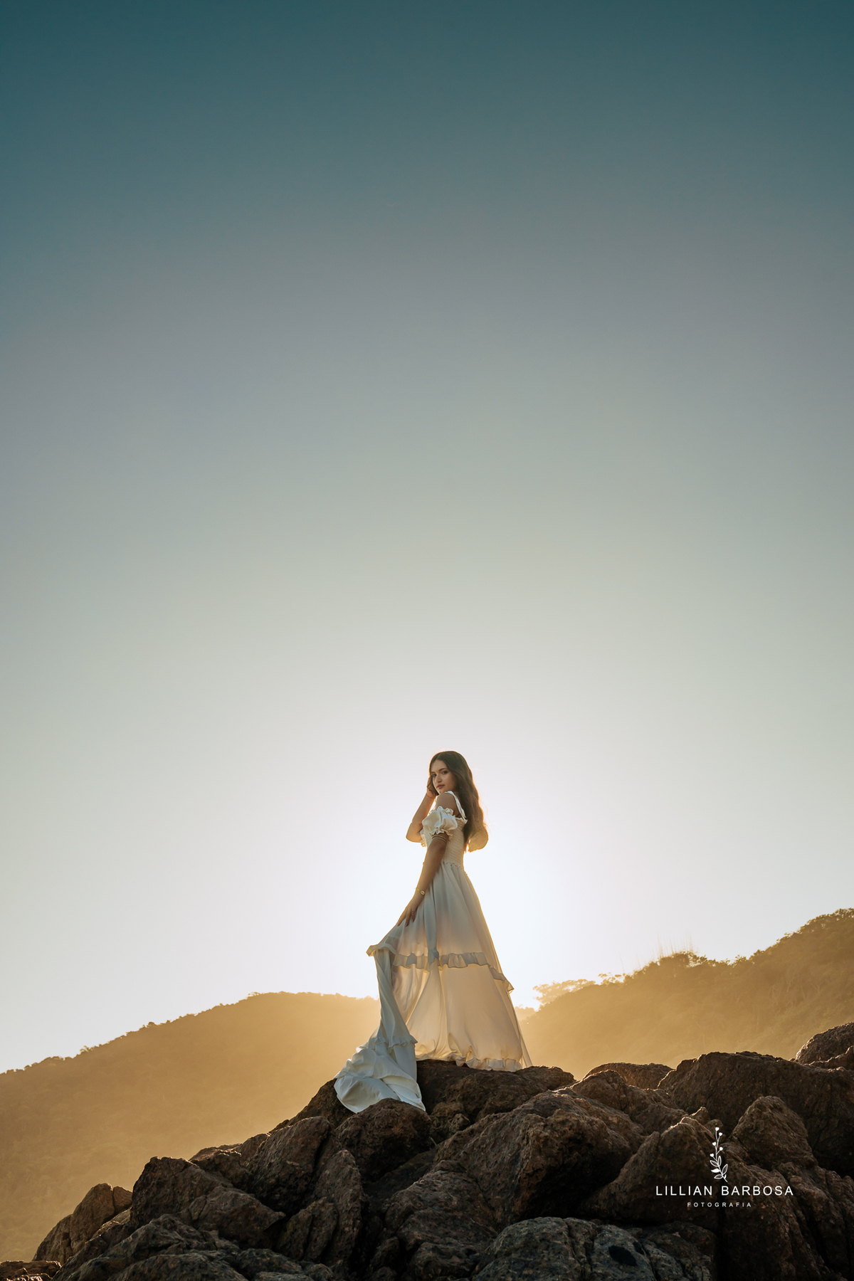 ensaio-de-quinze-anos-na-praia-santa-catarina-lillian-barbosa-fotografia-de-praia-do-rosa-fotografa-de-lauro-muller-