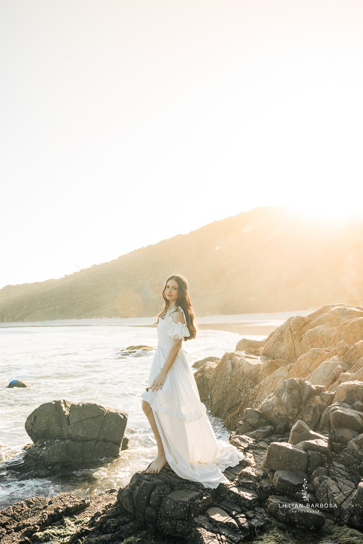ensaio-de-quinze-anos-na-praia-santa-catarina-lillian-barbosa-fotografia-de-praia-do-rosa-fotografa-de-lauro-muller-