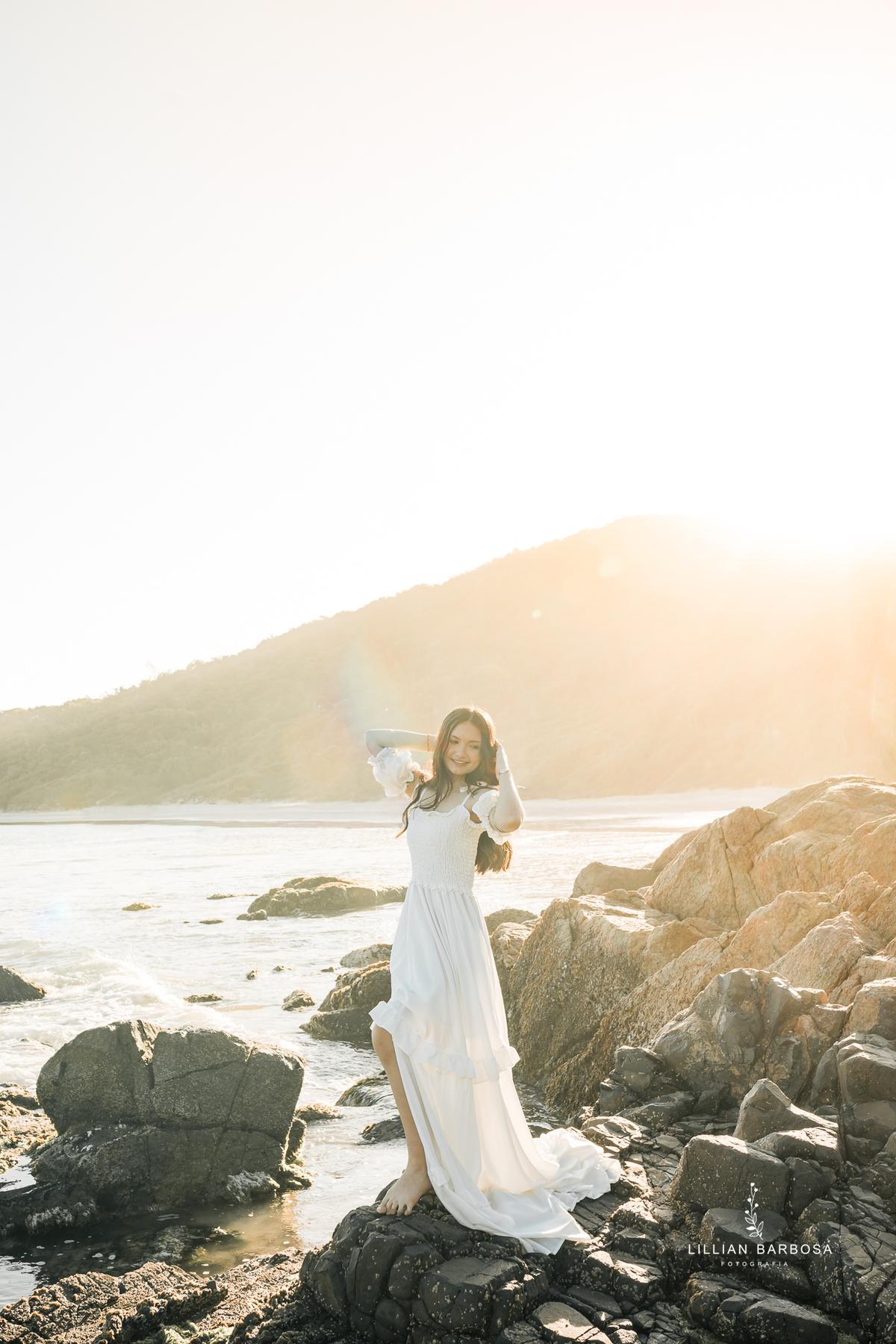 ensaio-de-quinze-anos-na-praia-santa-catarina-lillian-barbosa-fotografia-de-praia-do-rosa-fotografa-de-lauro-muller-
