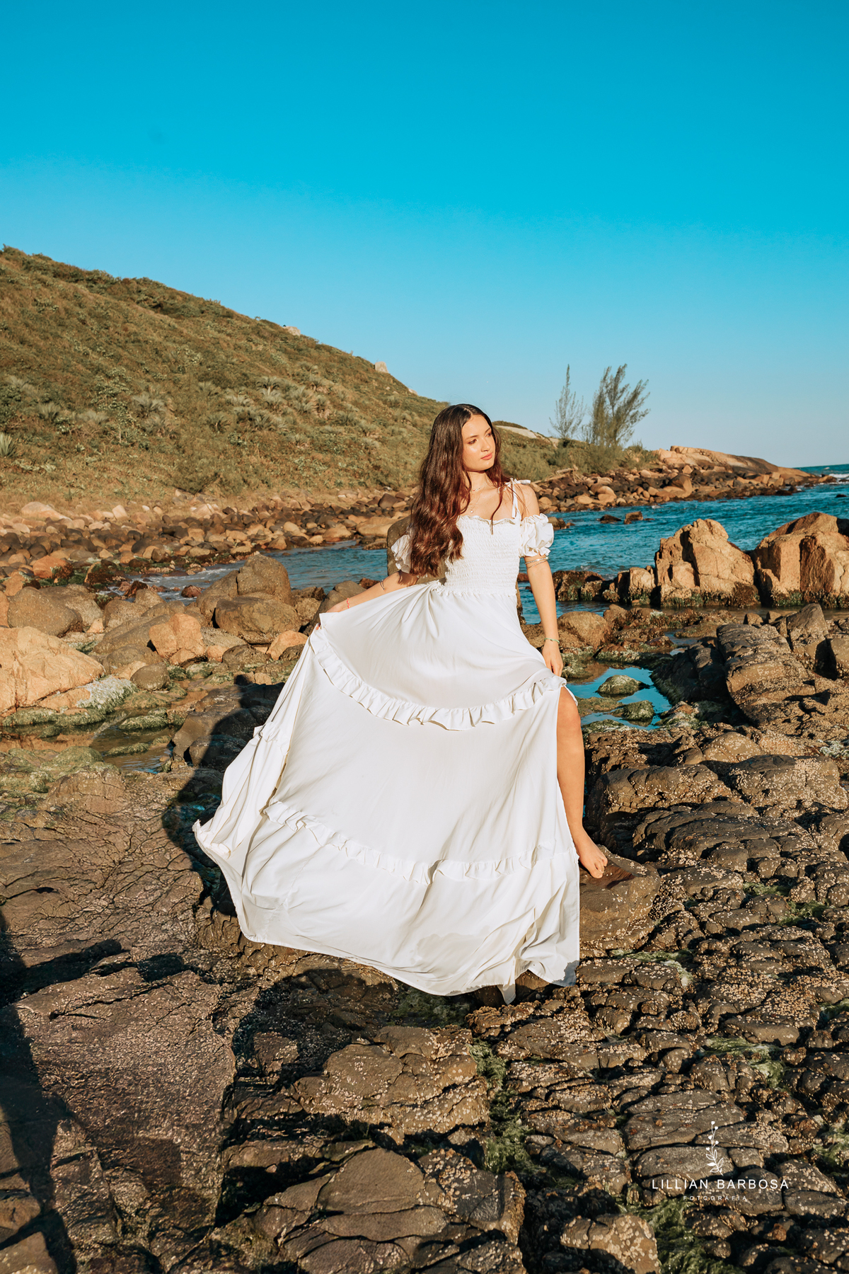 ensaio-de-quinze-anos-na-praia-santa-catarina-lillian-barbosa-fotografia-de-praia-do-rosa-fotografa-de-lauro-muller-
