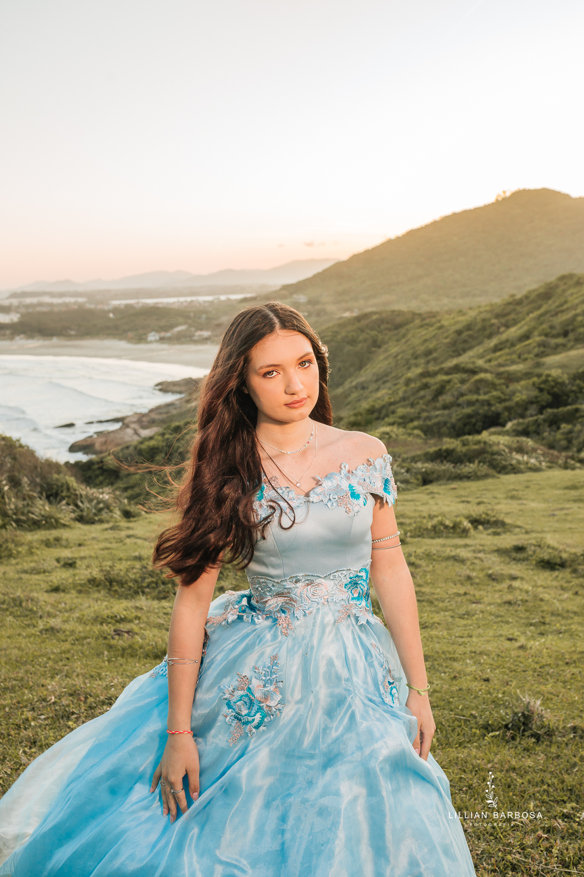 ensaio-de-quinze-anos-na-praia-santa-catarina-lillian-barbosa-fotografia-de-praia-do-rosa-fotografa-de-lauro-muller-