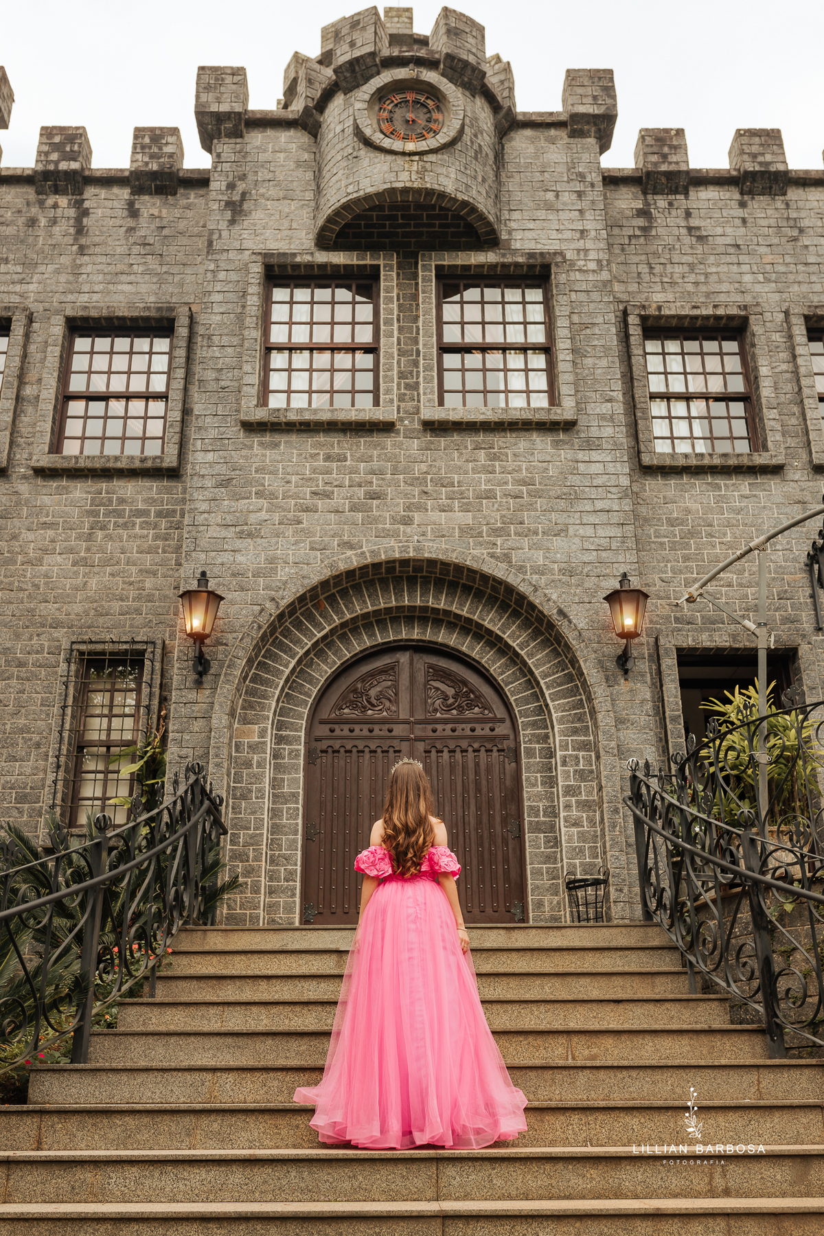 Ensaio-de-quinze-anos-castelo-belvedere-santa-catarina-lillian-barbosa-fotografia--de-treze-de-maio-fotografa-de-lauro-muller-