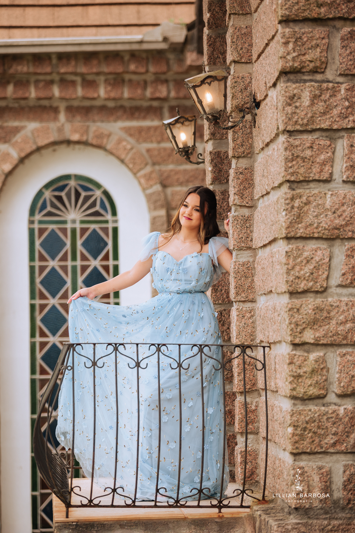 Ensaio-de-quinze-anos-ensaio-no-castelo-belvedere-saneio-treze-de-maio-santa-catarina-lillian-barbosa-fotografa-de-lauro-muller-